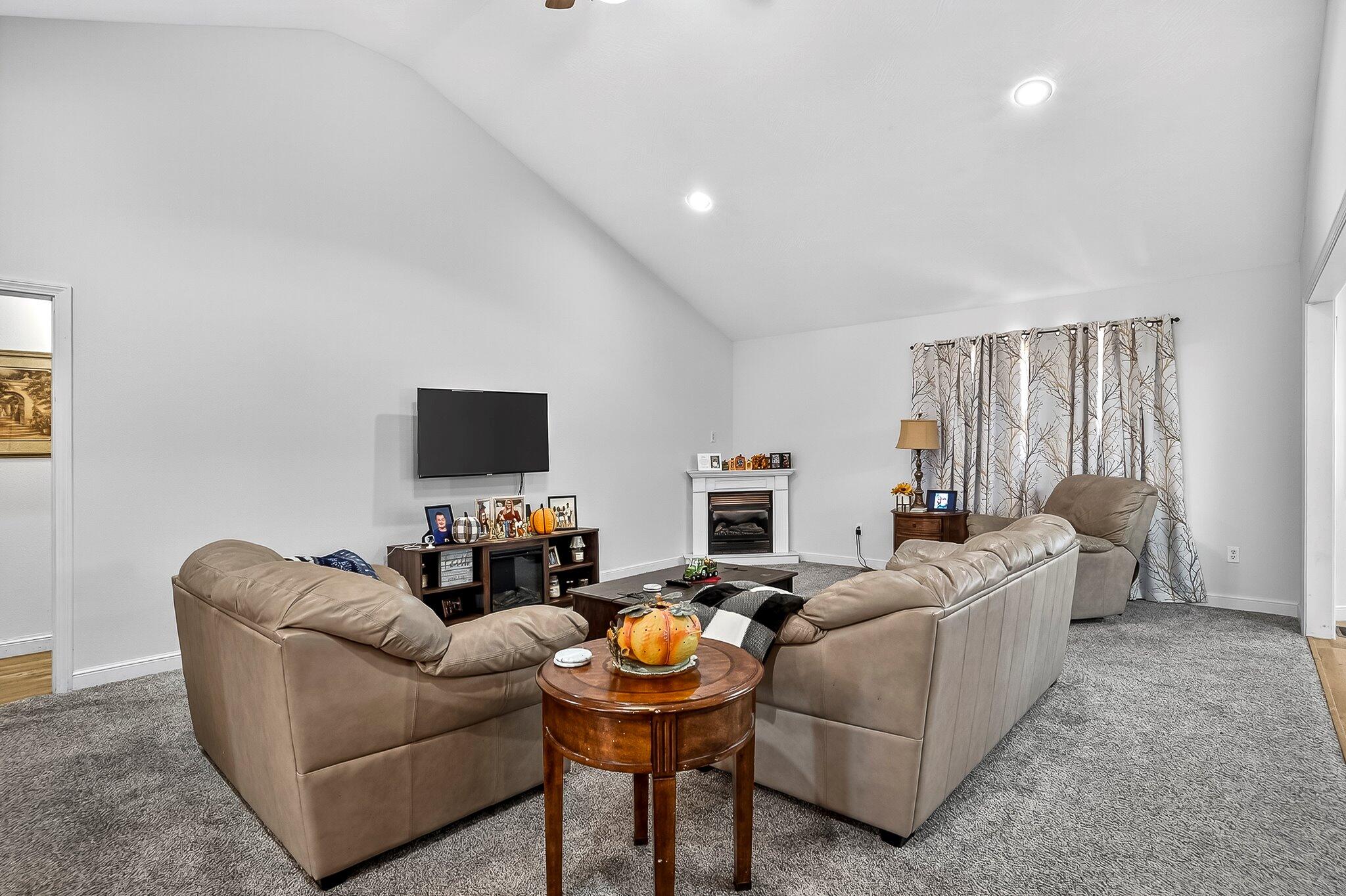 218 S Melinda Street