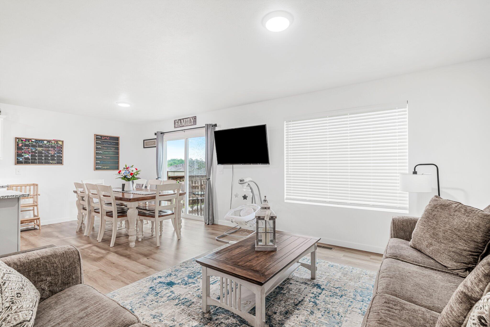 1142 S Broadview Avenue