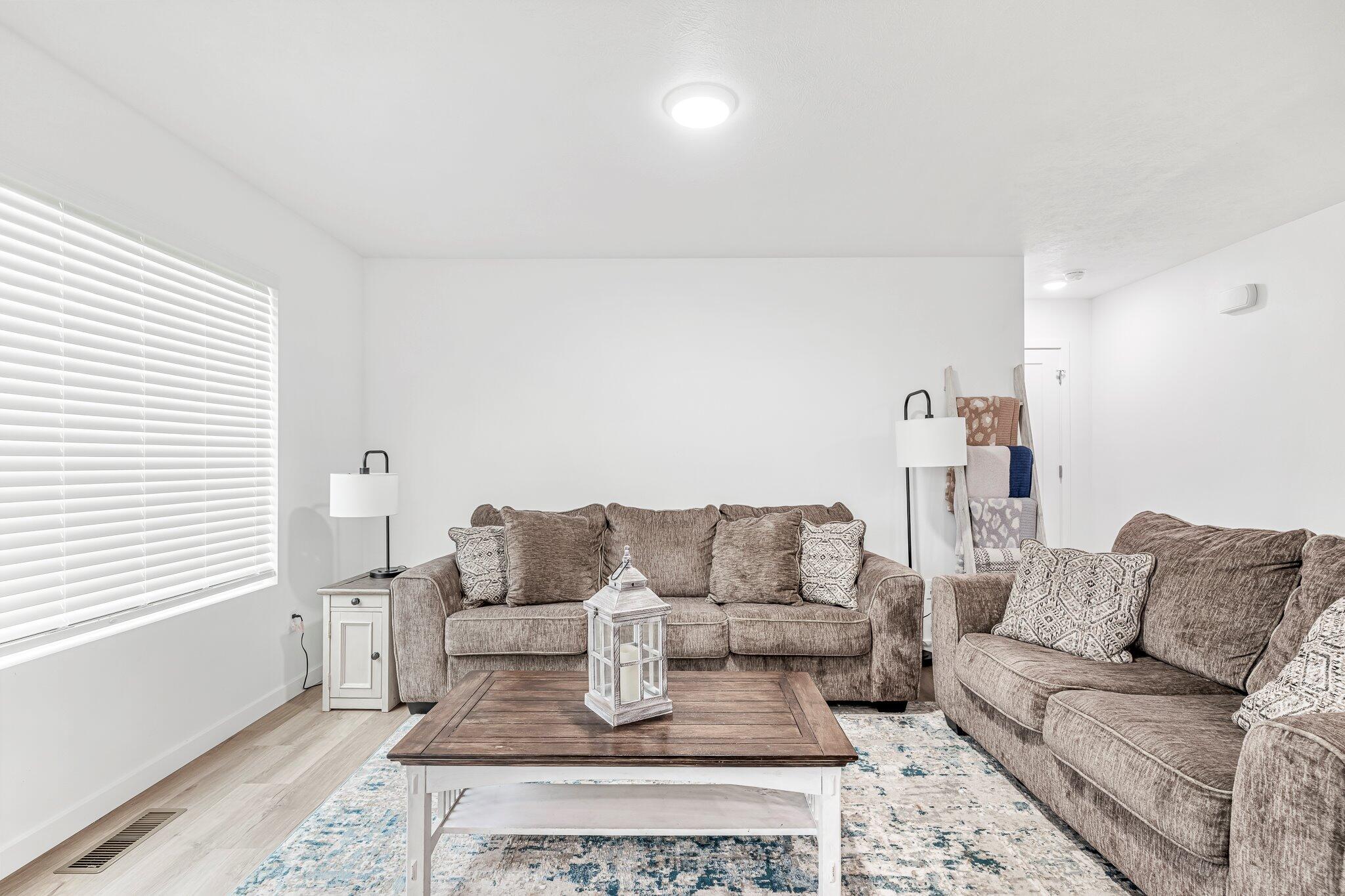 1142 S Broadview Avenue