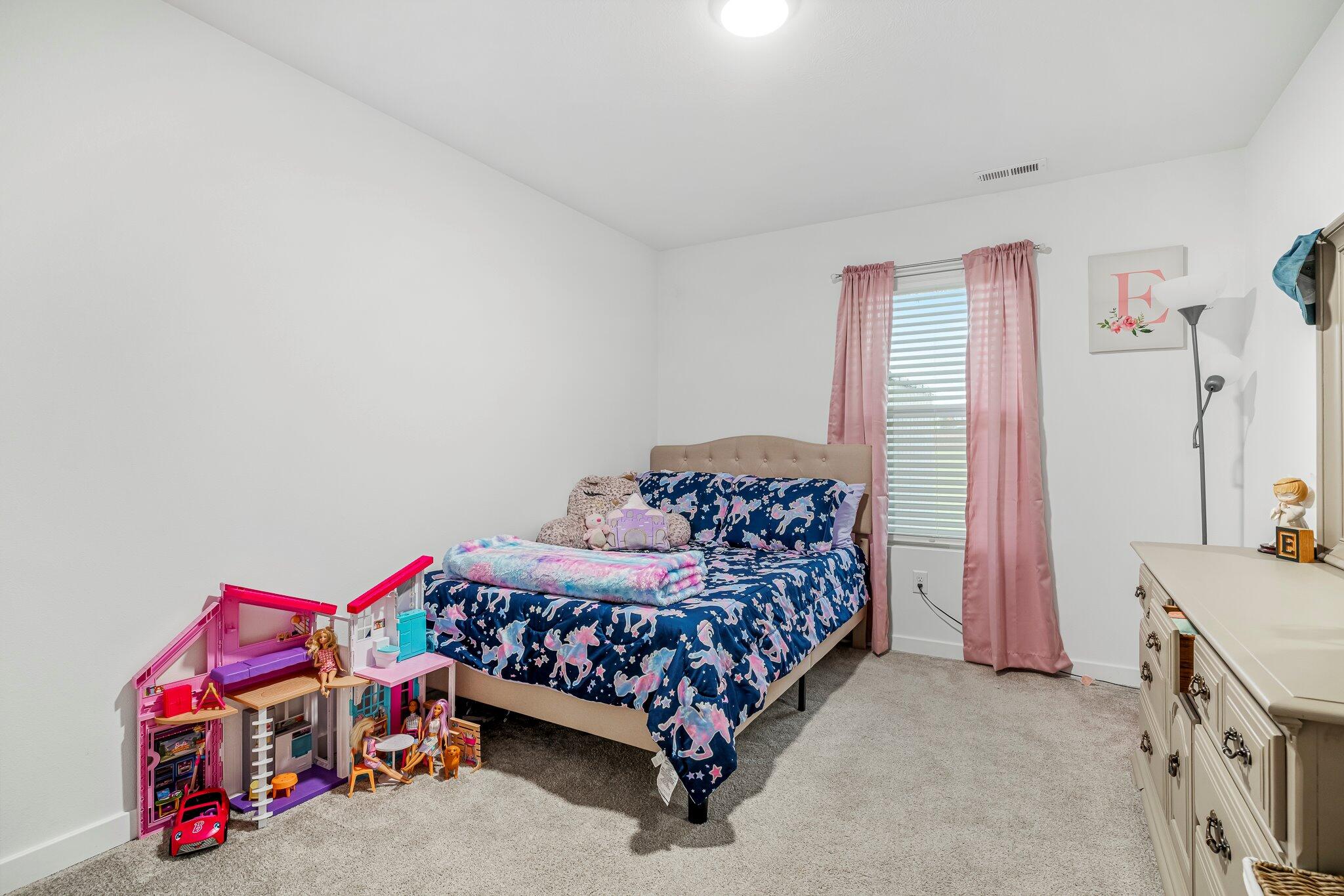 1142 S Broadview Avenue