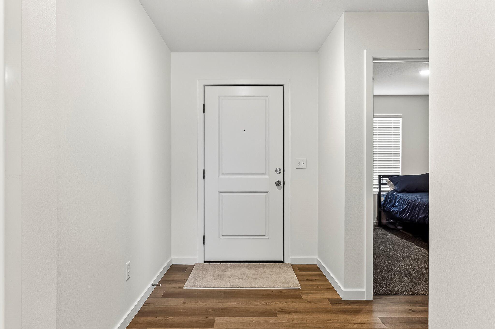 2462 E Beagle Street