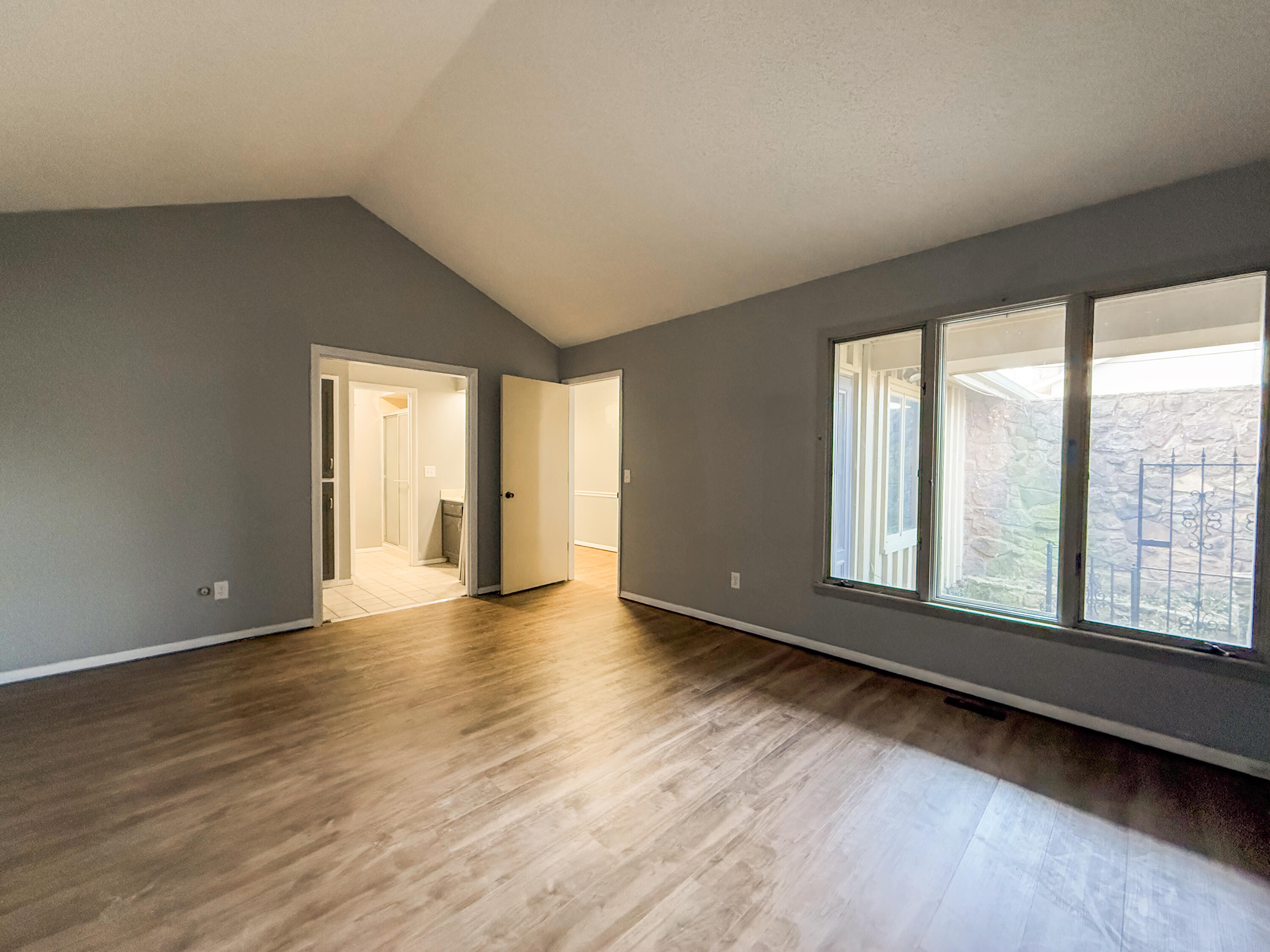 3460 E Catalpa Street