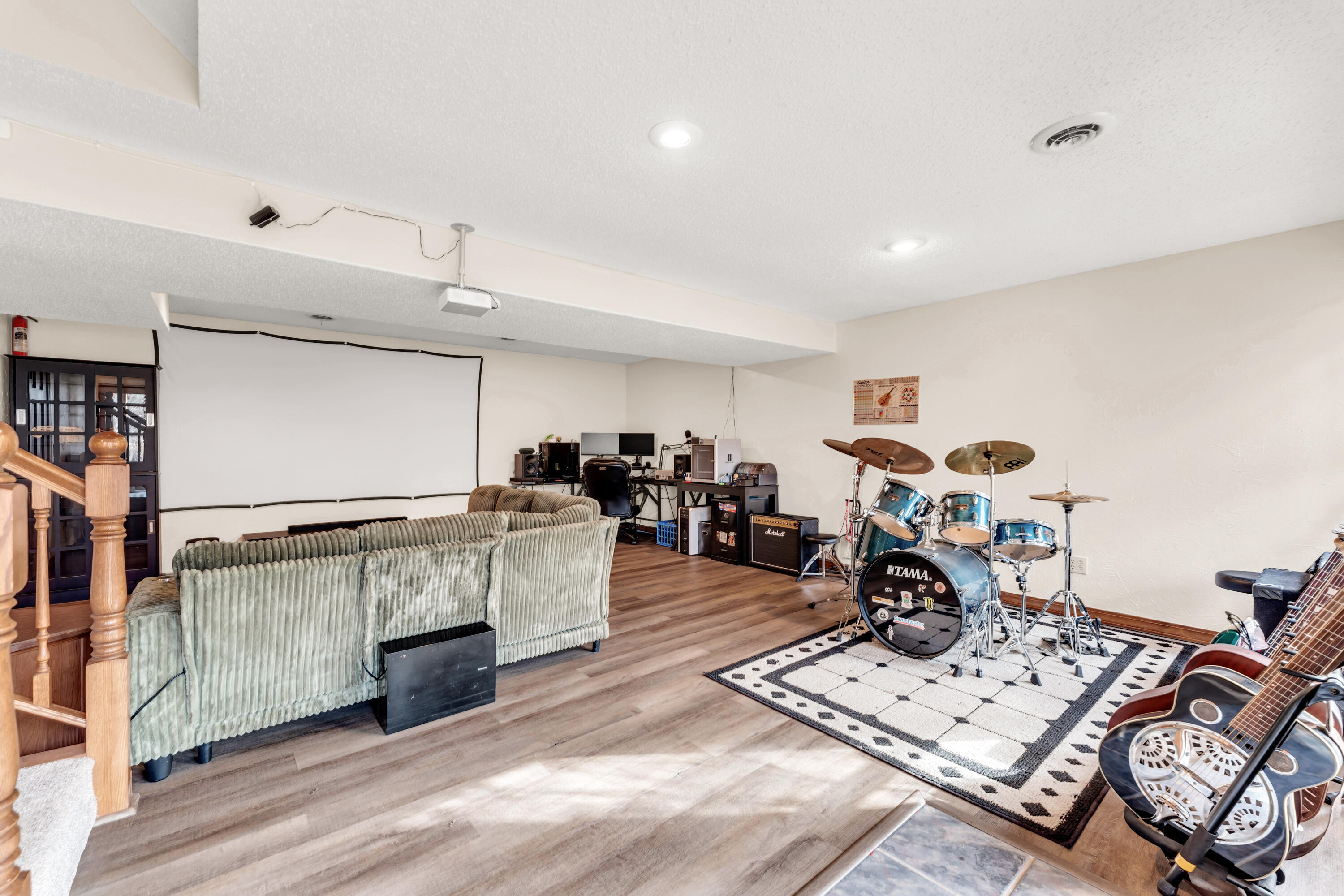 1541 S Wild Oaks Drive