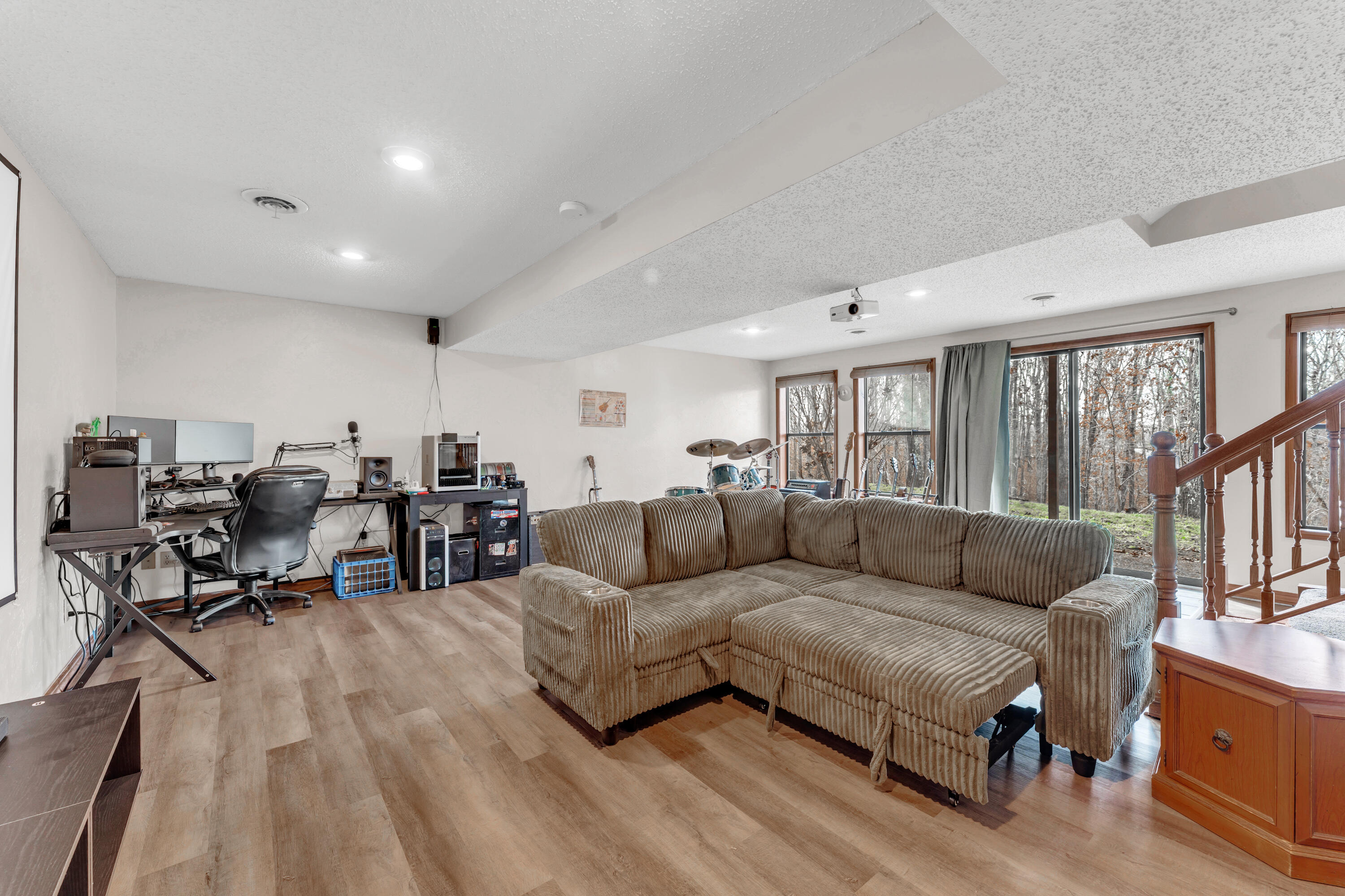 1541 S Wild Oaks Drive