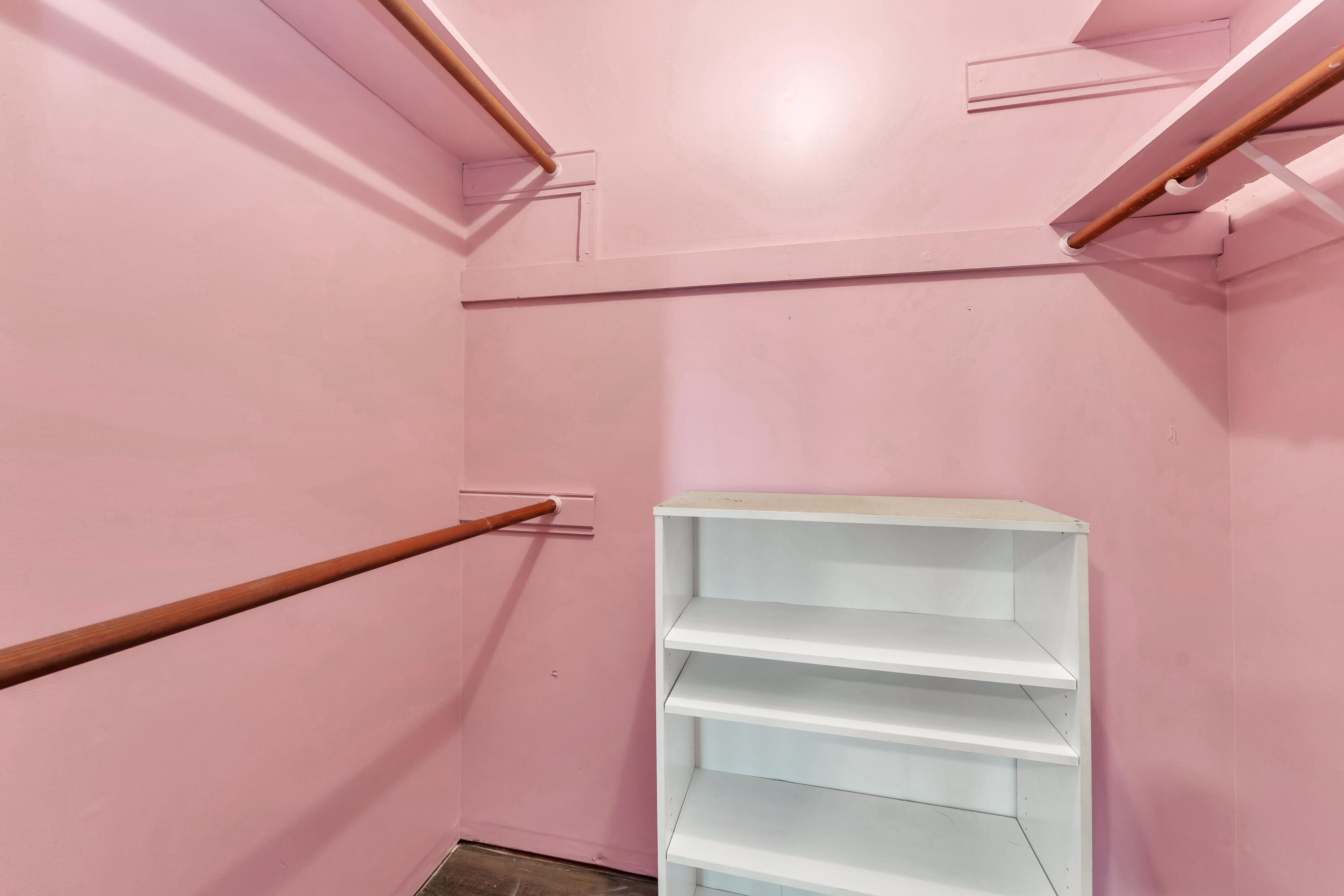 1541 S Wild Oaks Drive