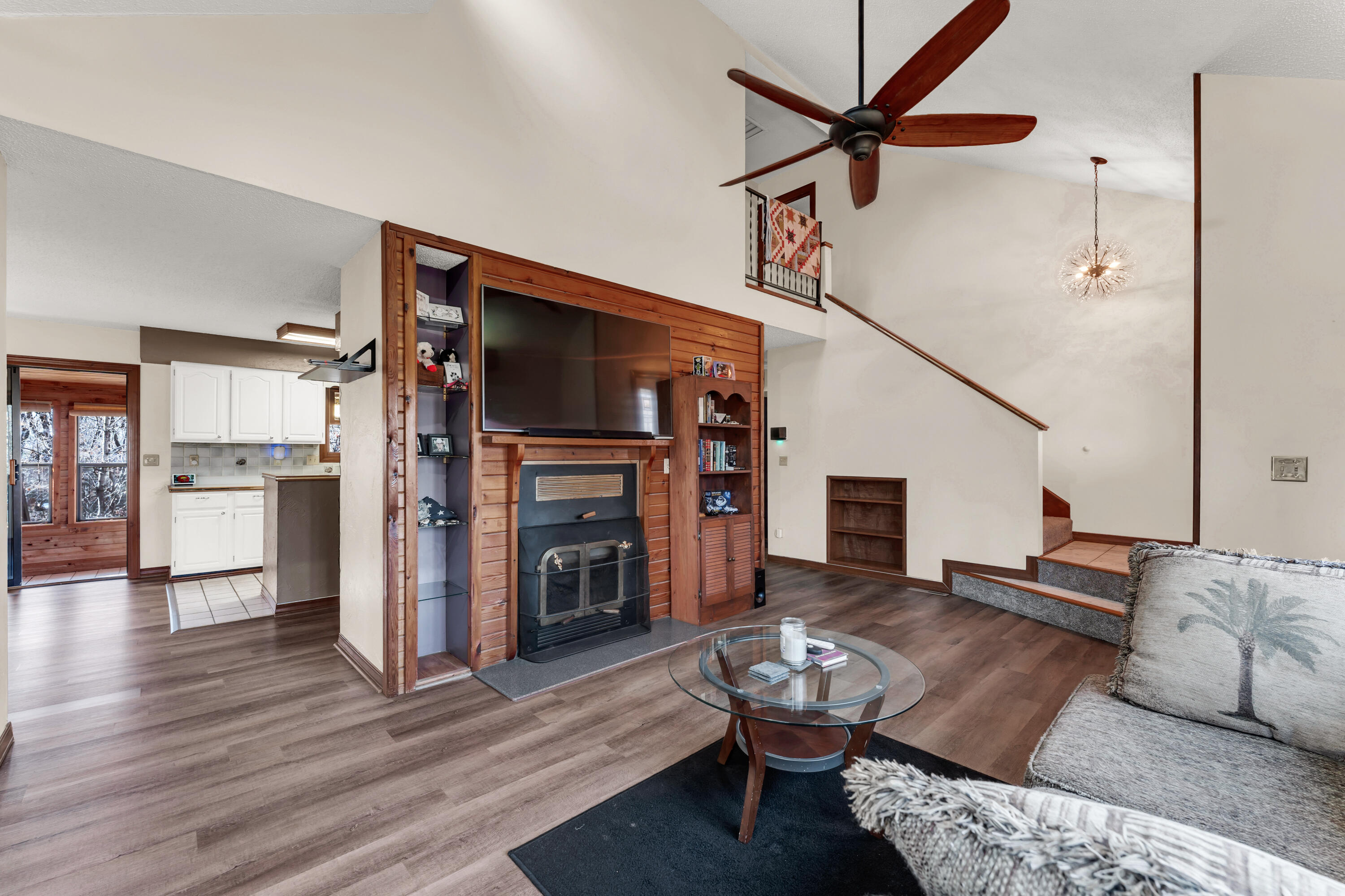 1541 S Wild Oaks Drive