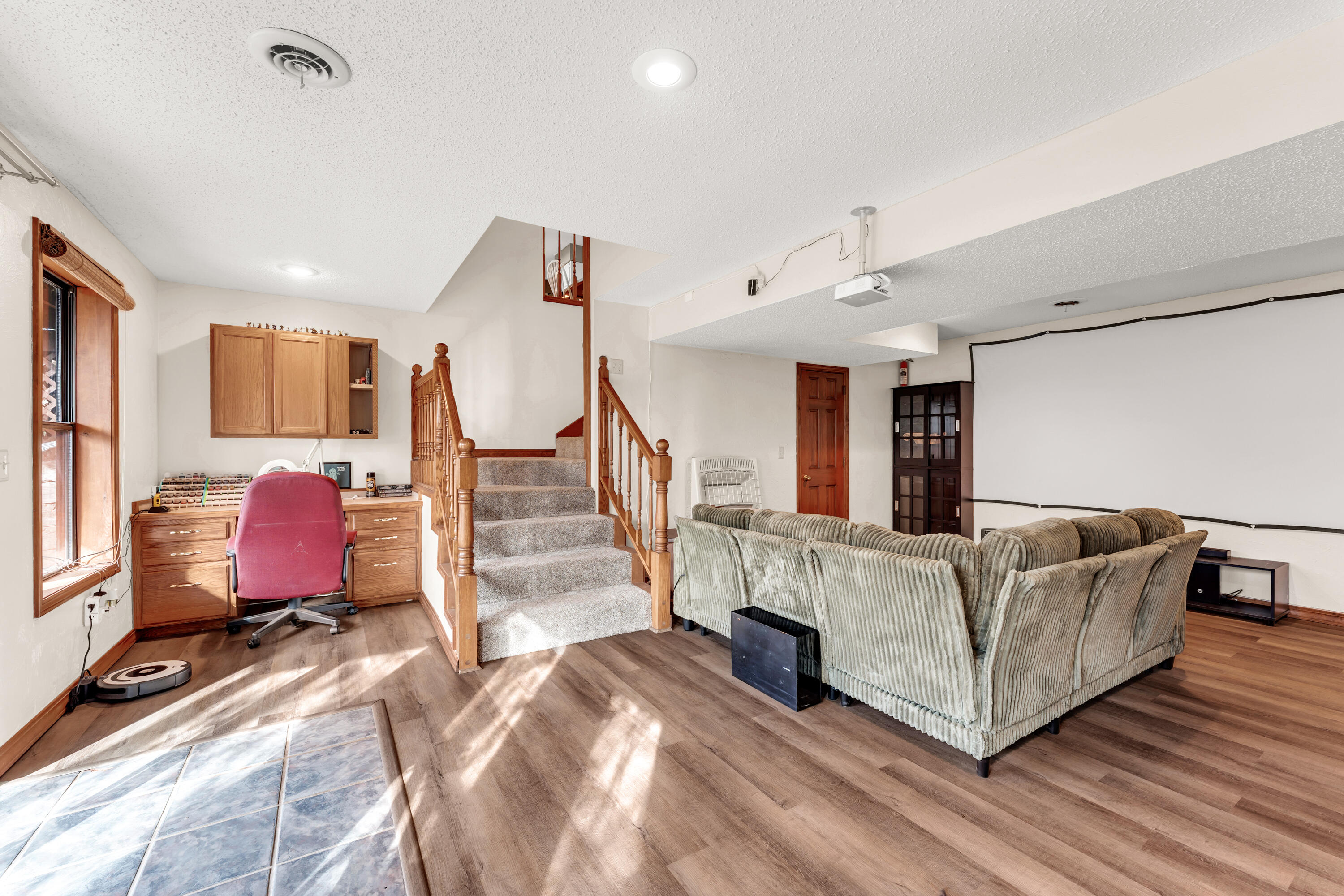 1541 S Wild Oaks Drive