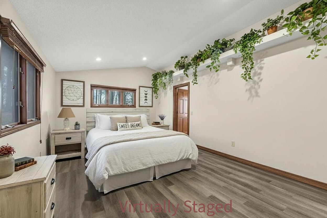 1541 S Wild Oaks Drive