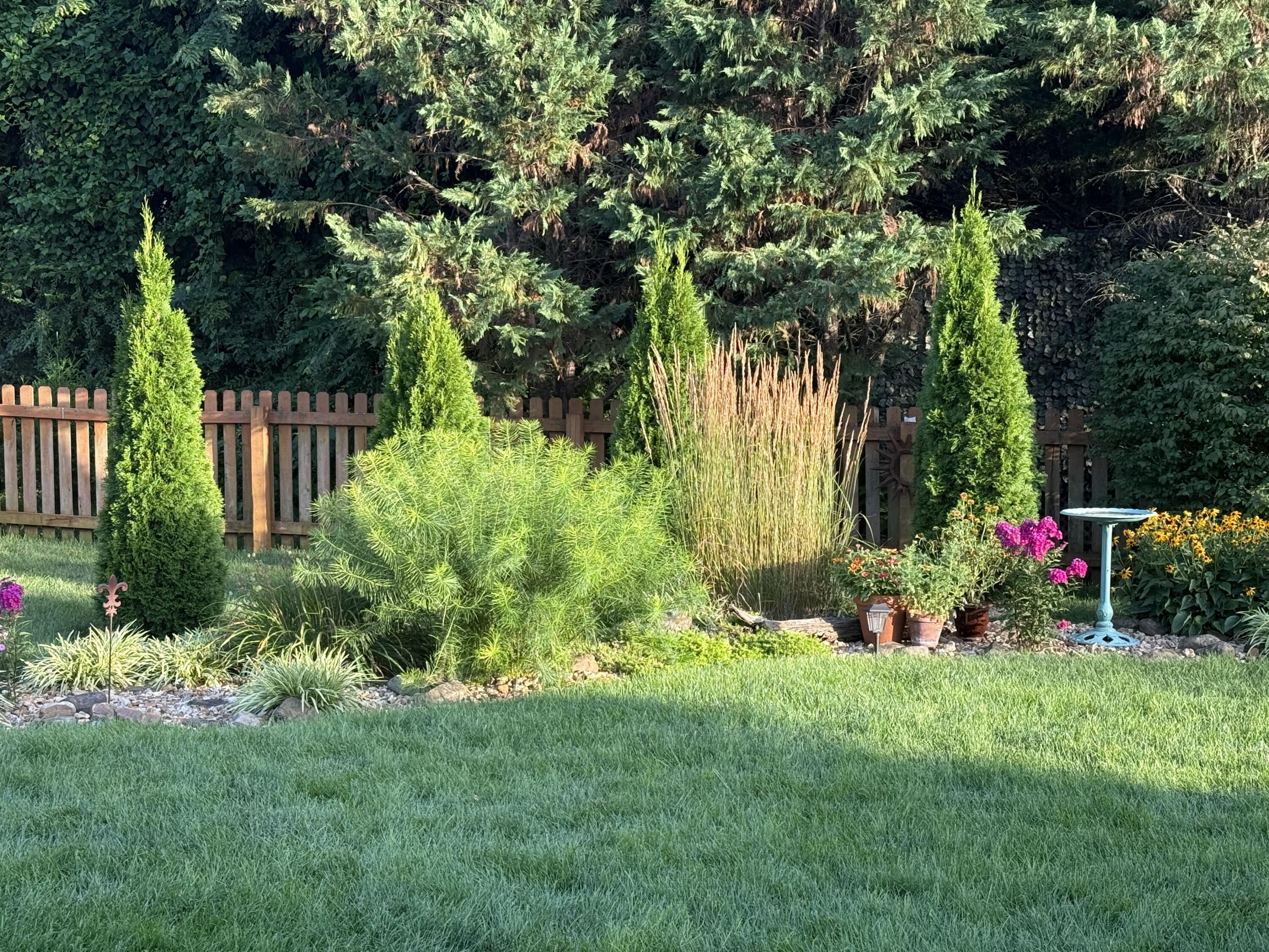 1922 N Pavilion Place