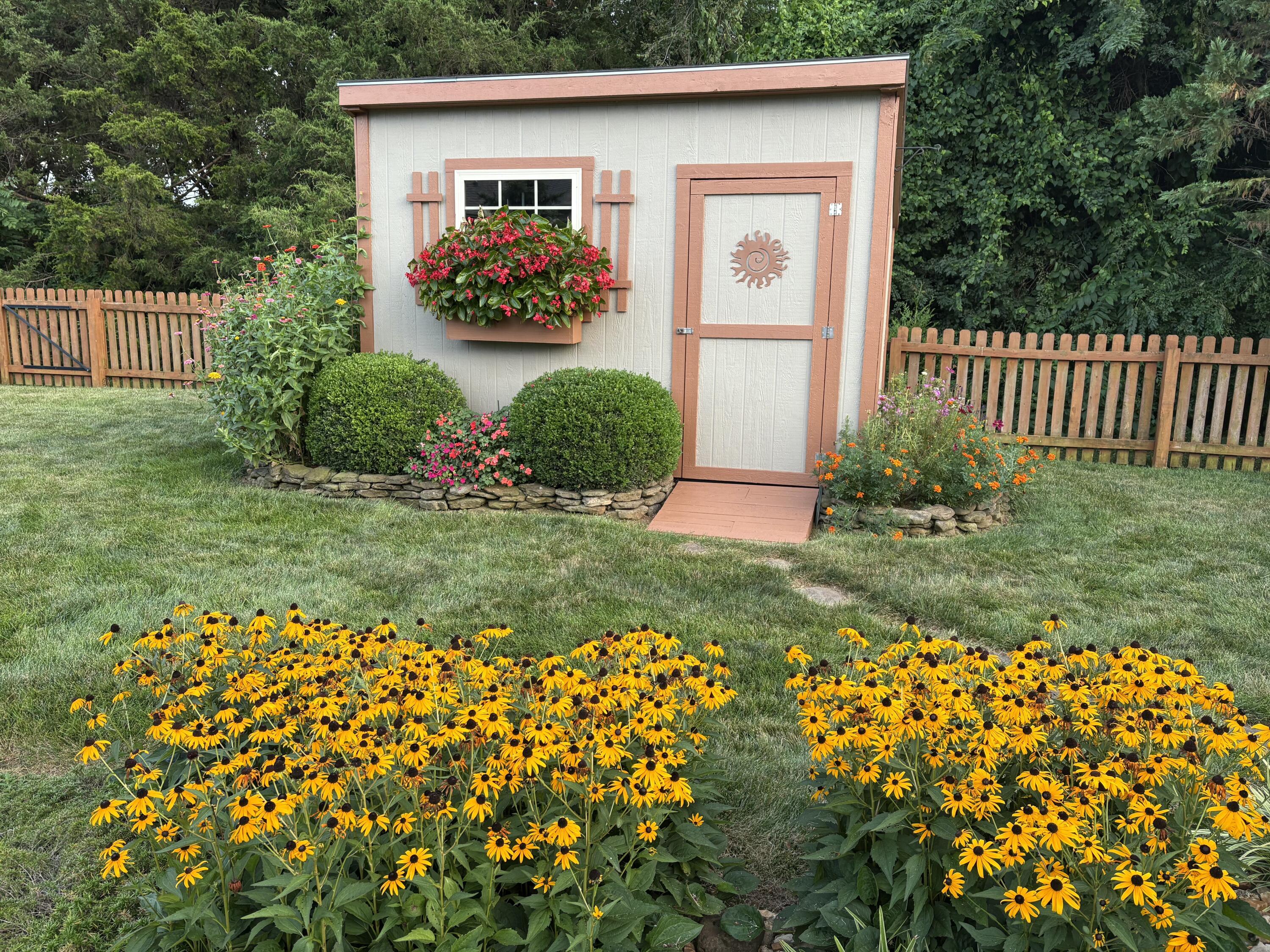 1922 N Pavilion Place