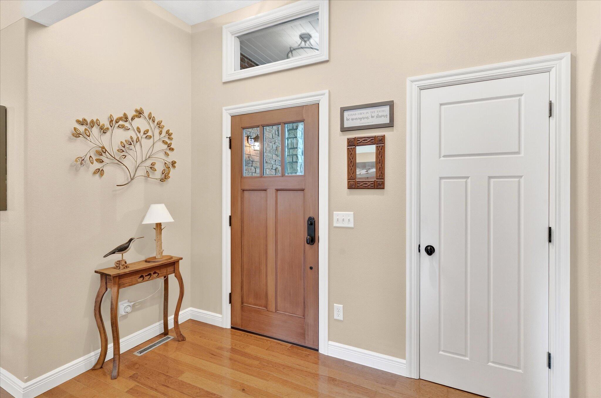 1922 N Pavilion Place