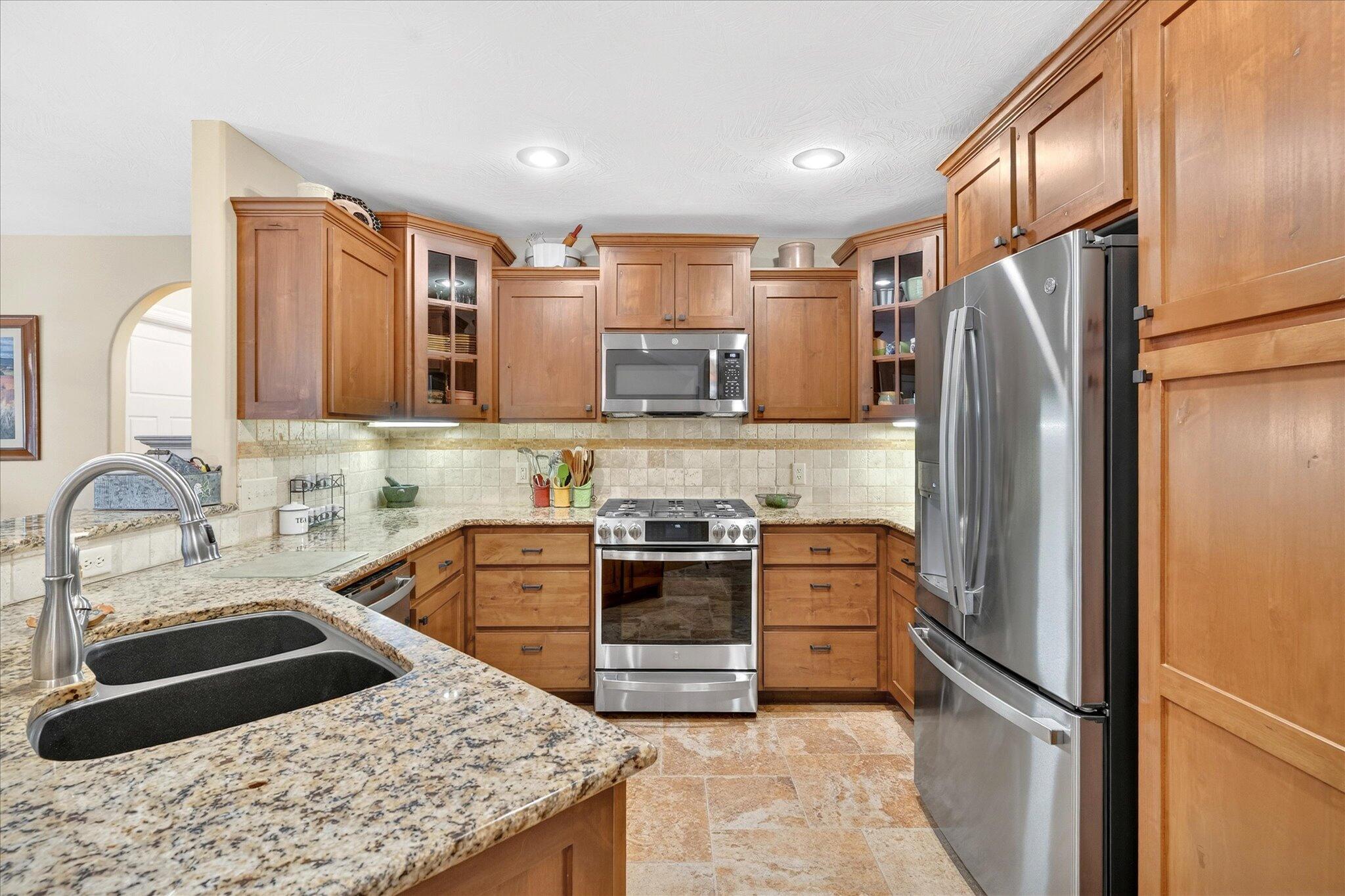 1922 N Pavilion Place