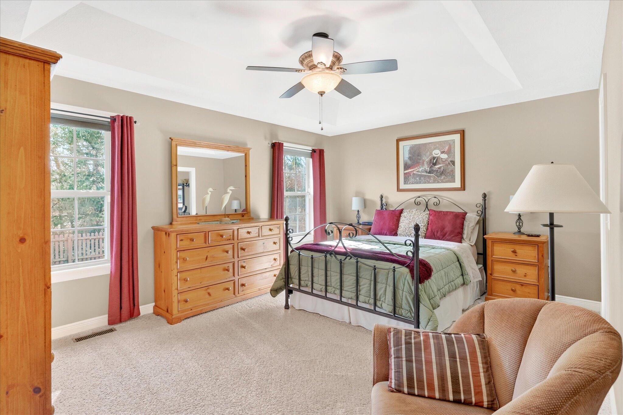 1922 N Pavilion Place