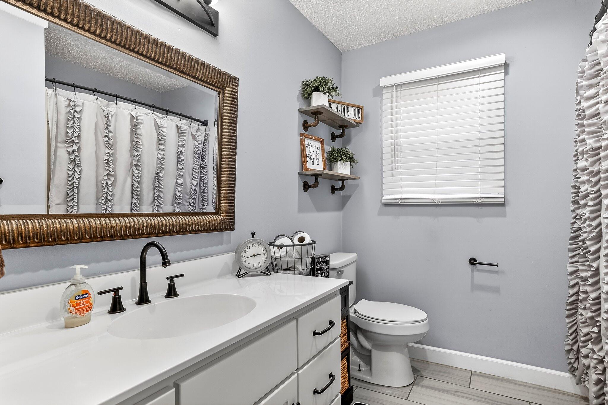 515 E Greenwood Street