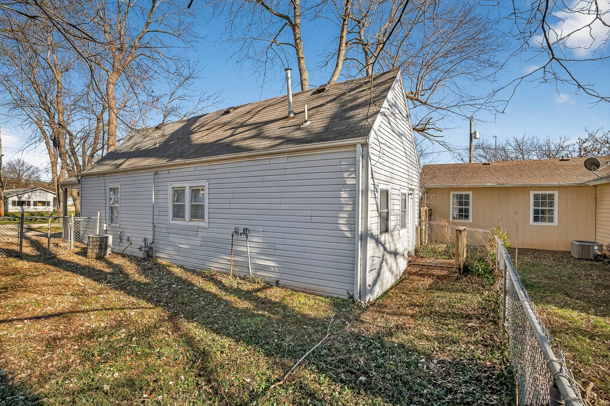 2838 E Cherry Street