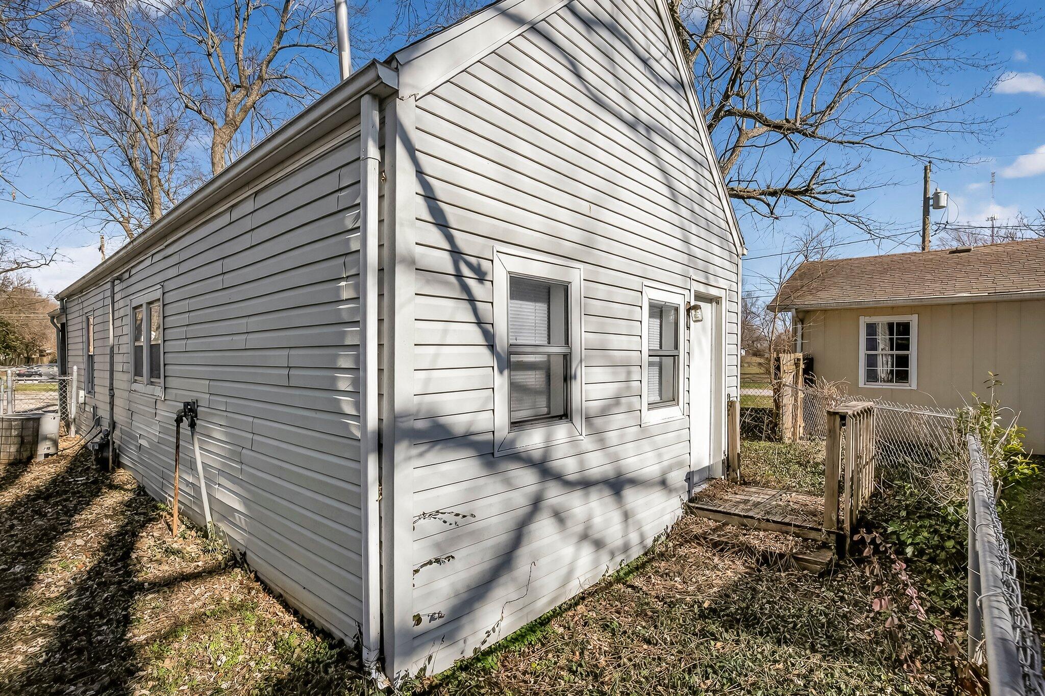 2838 E Cherry Street