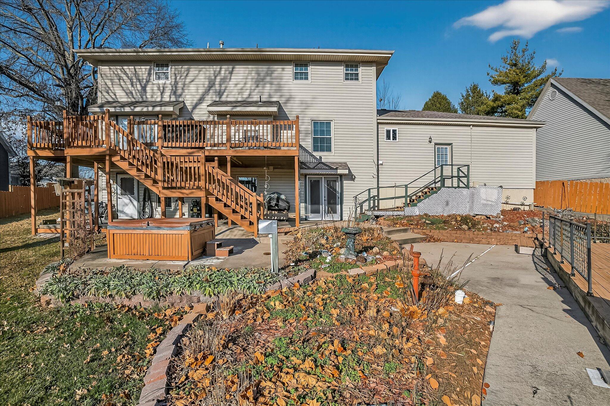 1502 E Sycamore Street