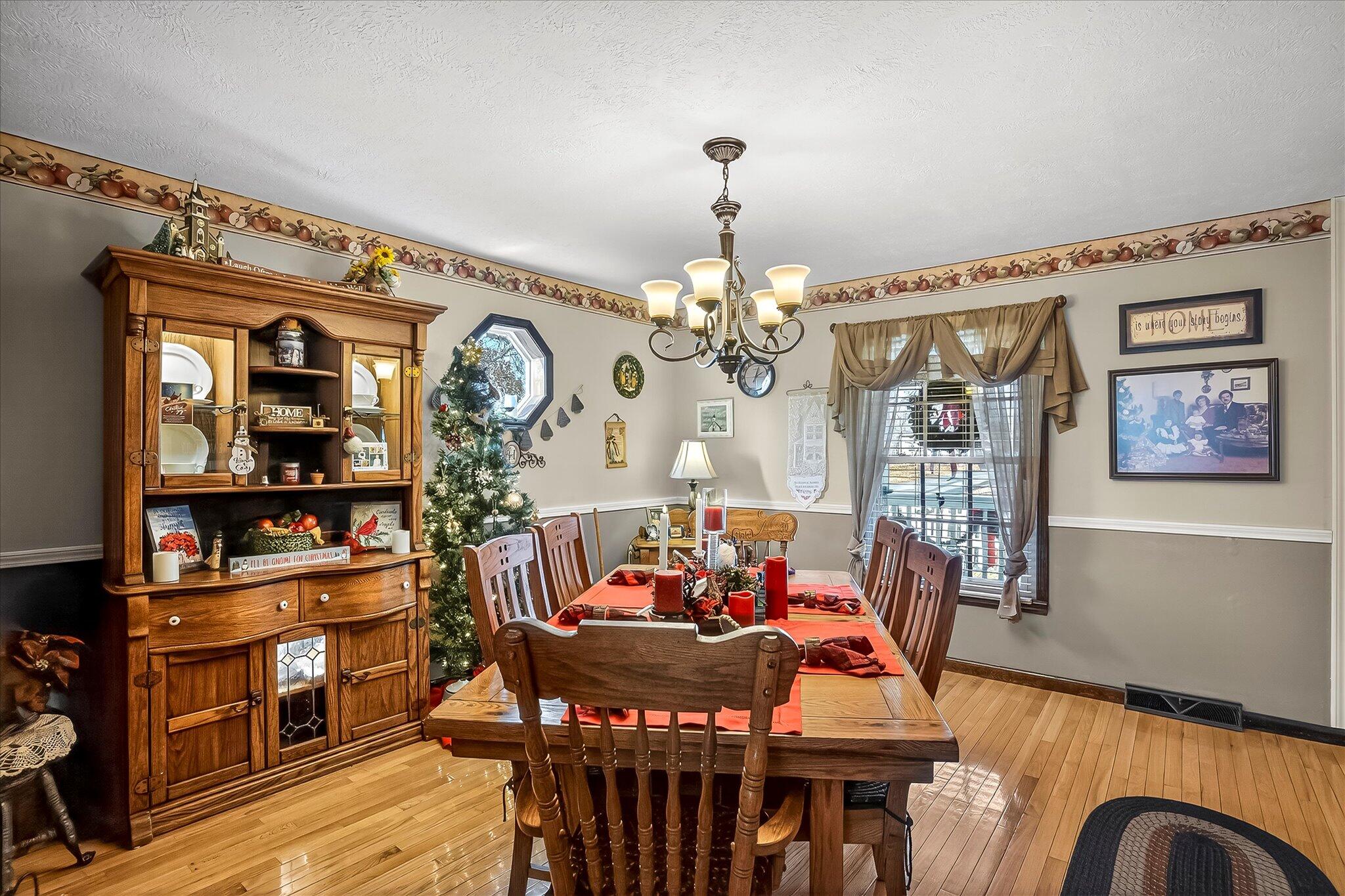 1502 E Sycamore Street