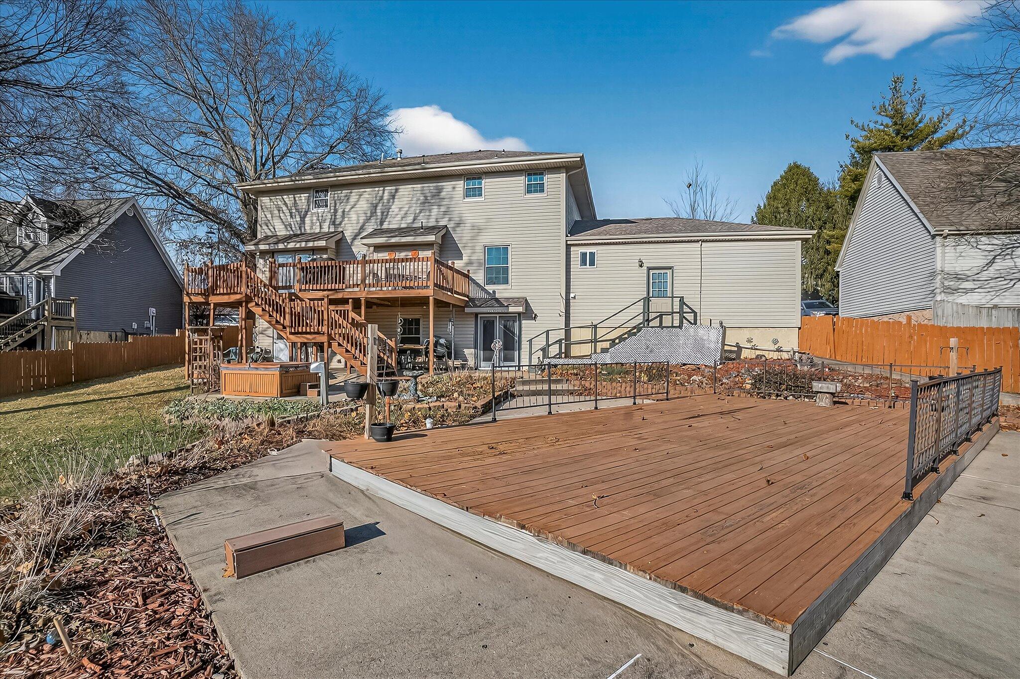 1502 E Sycamore Street