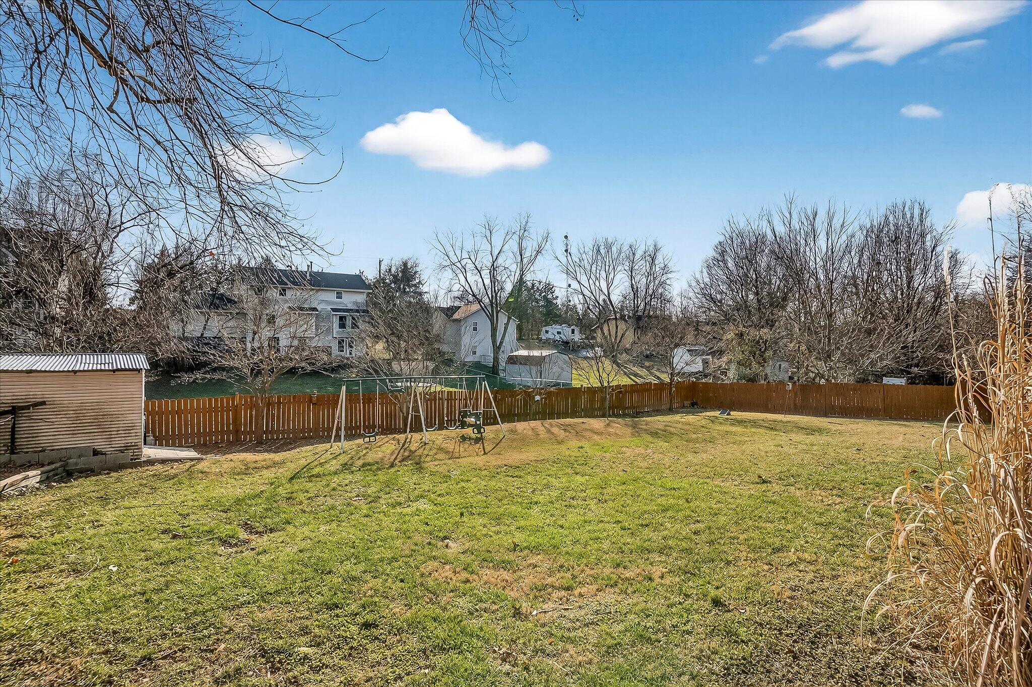 1502 E Sycamore Street