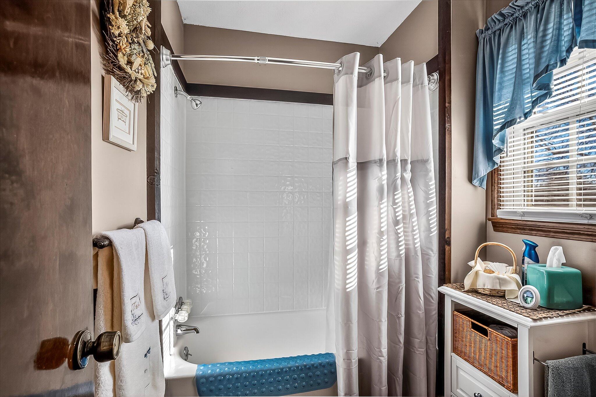 1502 E Sycamore Street