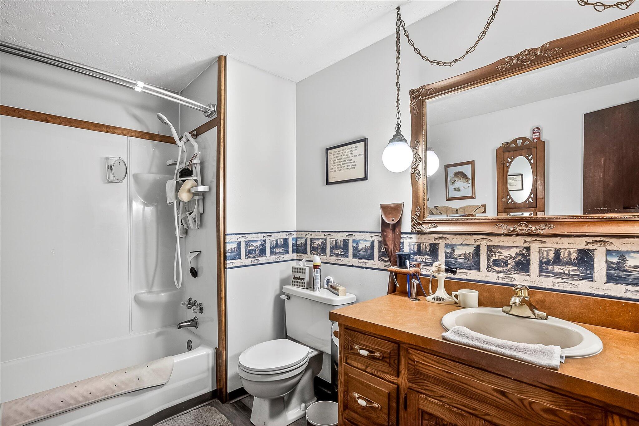 1502 E Sycamore Street