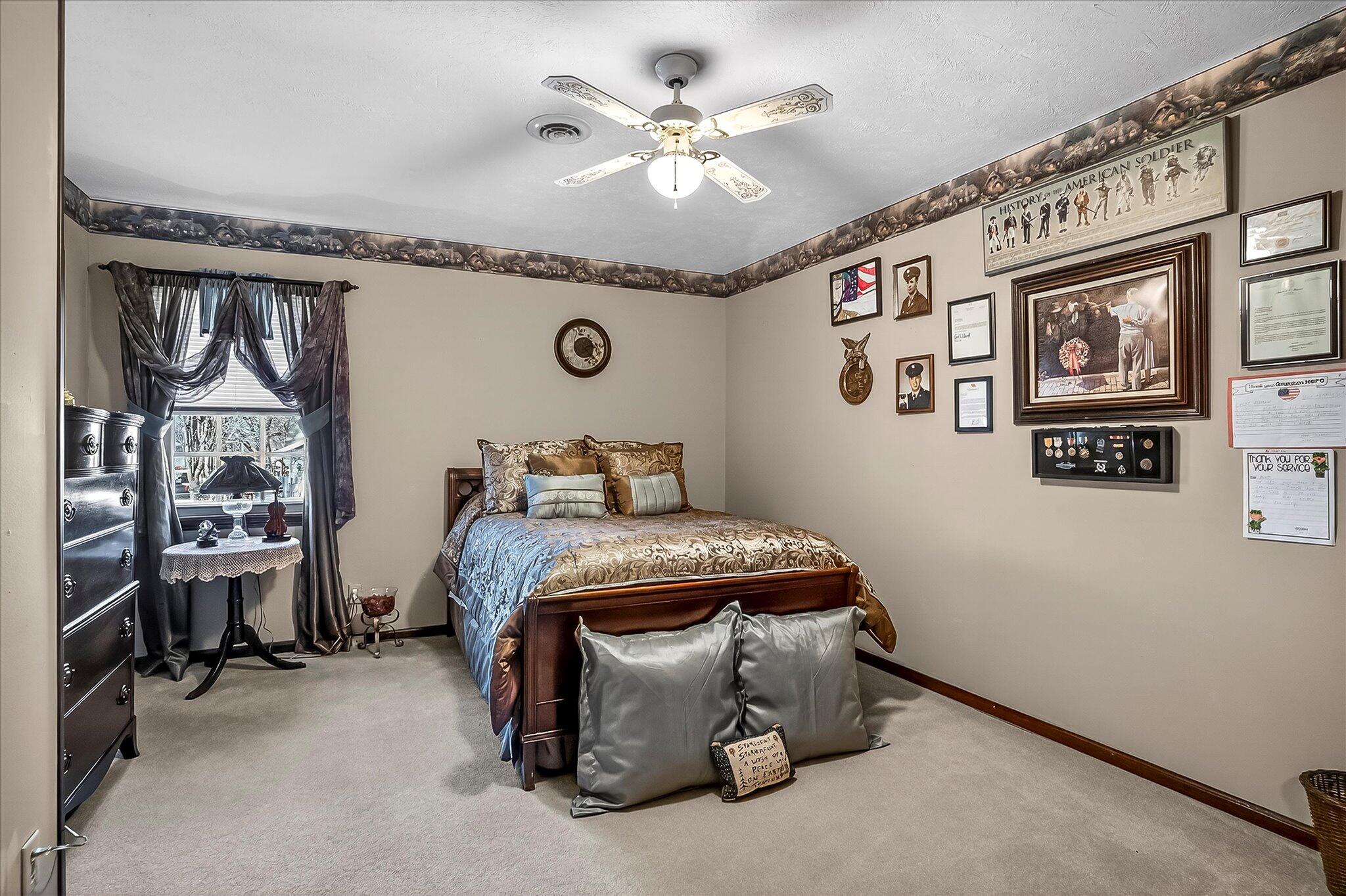 1502 E Sycamore Street