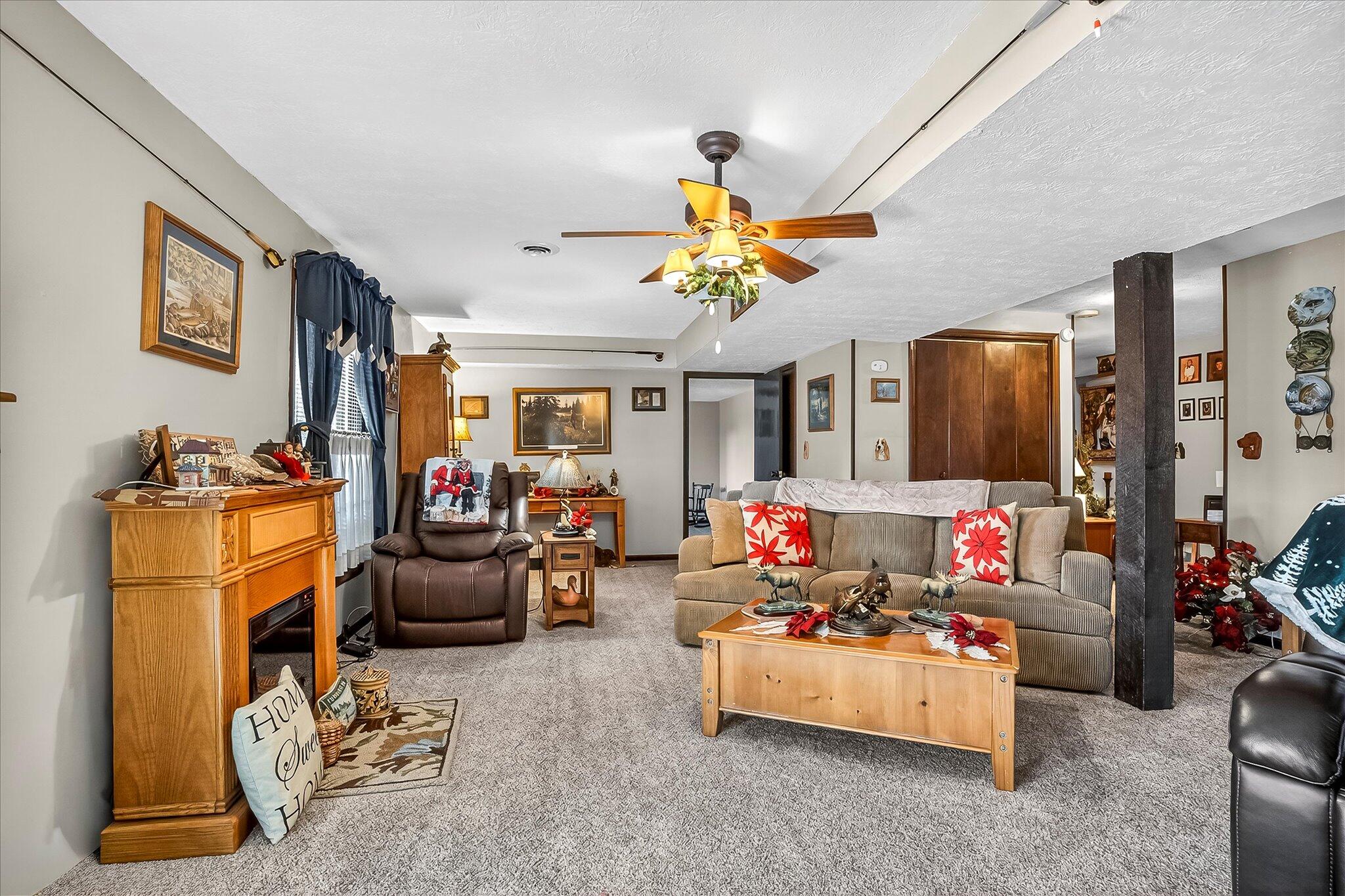 1502 E Sycamore Street