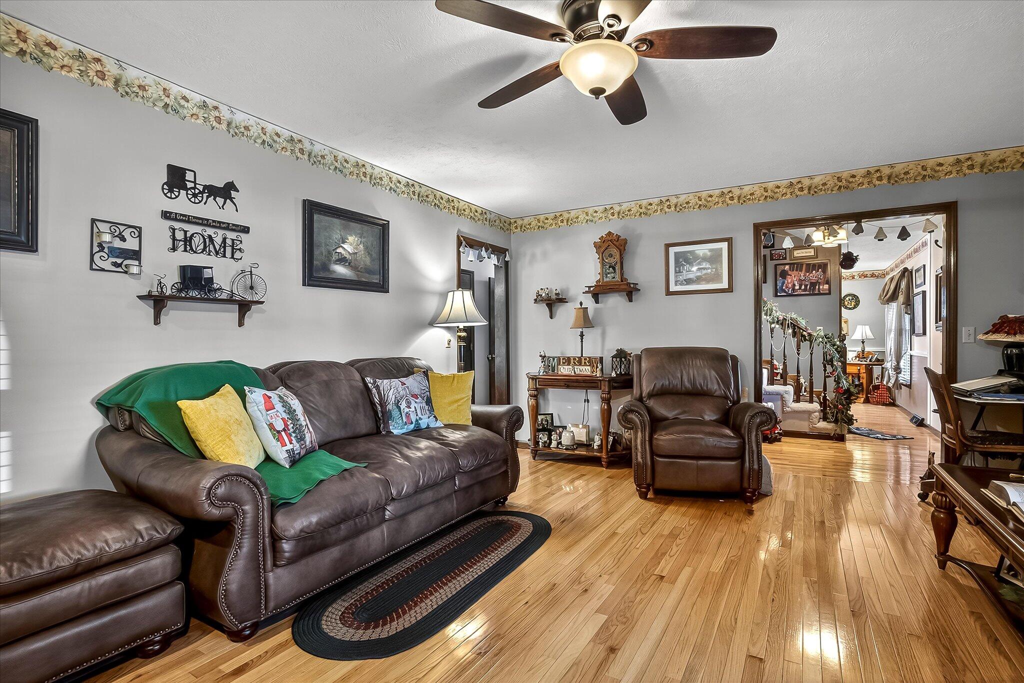 1502 E Sycamore Street