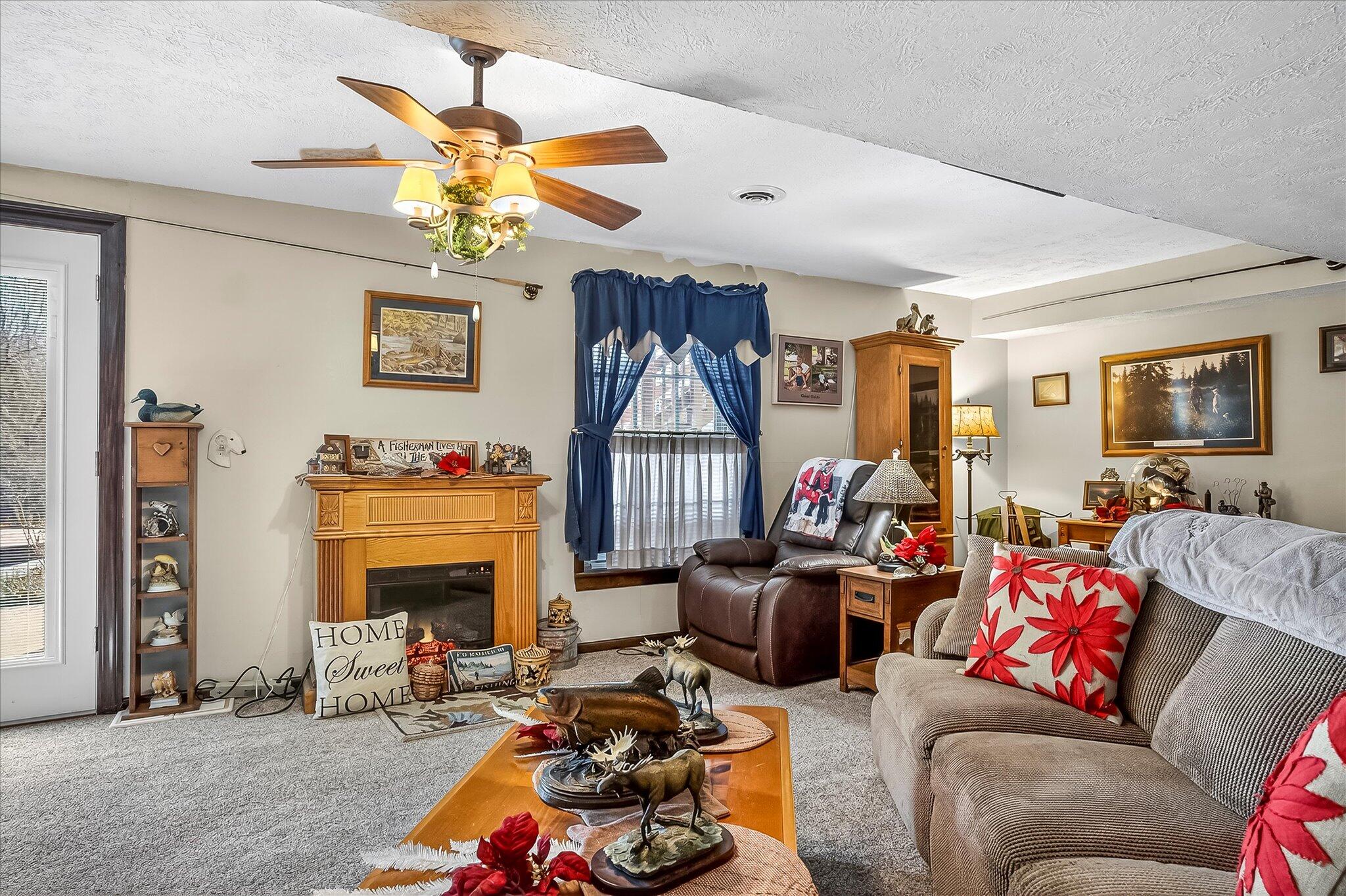 1502 E Sycamore Street