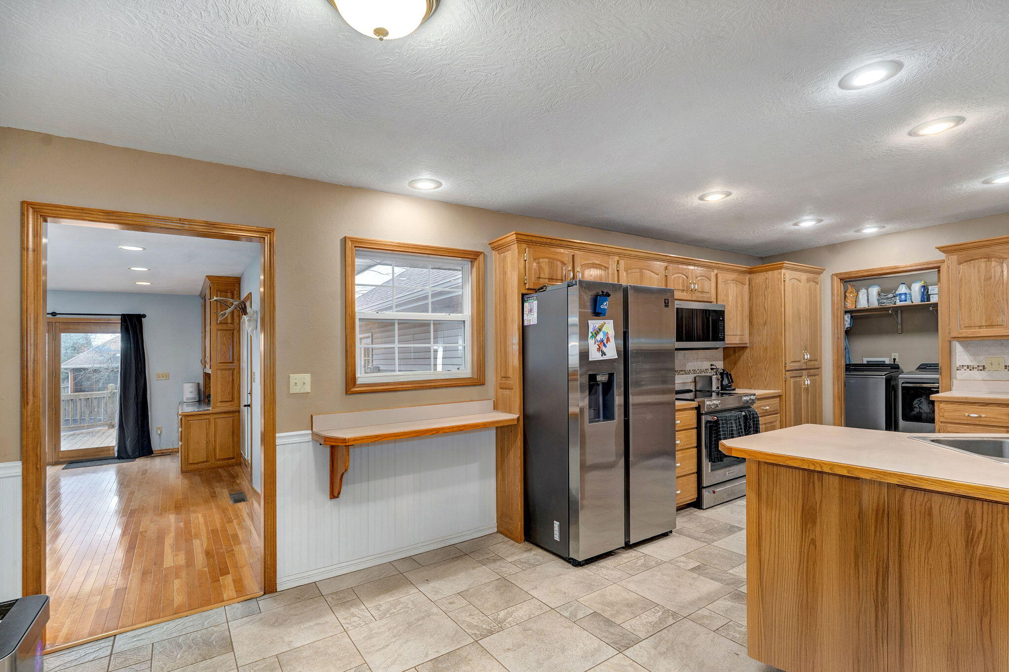 1302 E Primrose Lane