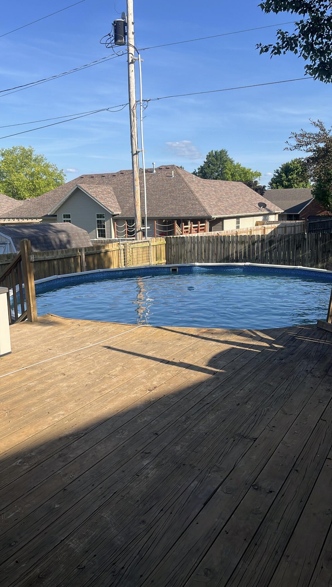 1302 E Primrose Lane