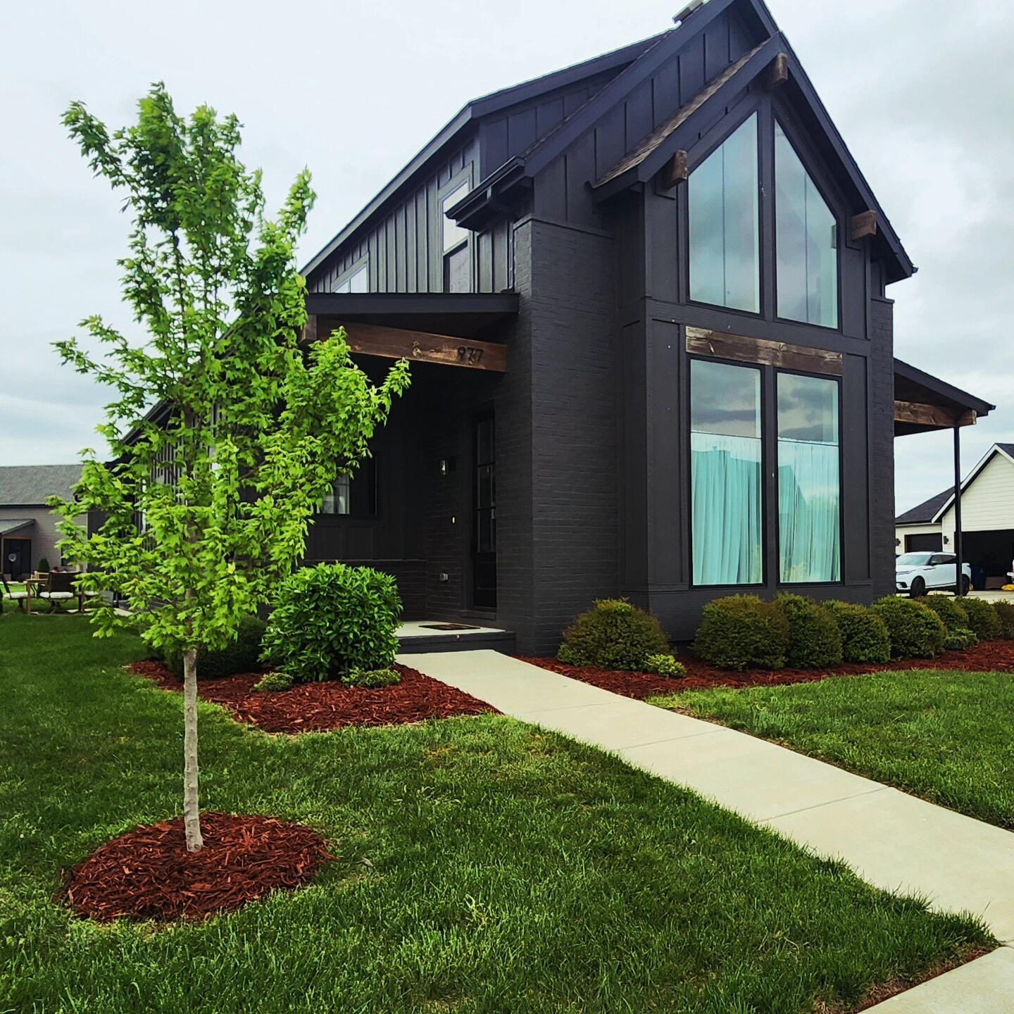 977 E Valley Trail Drive