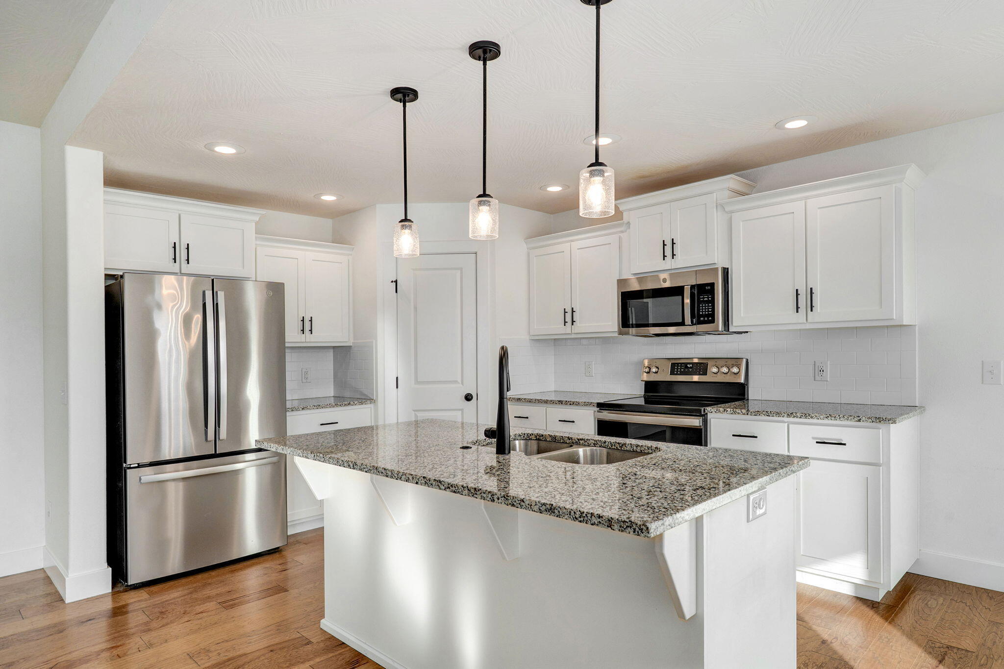 1884 S Lullwood Avenue