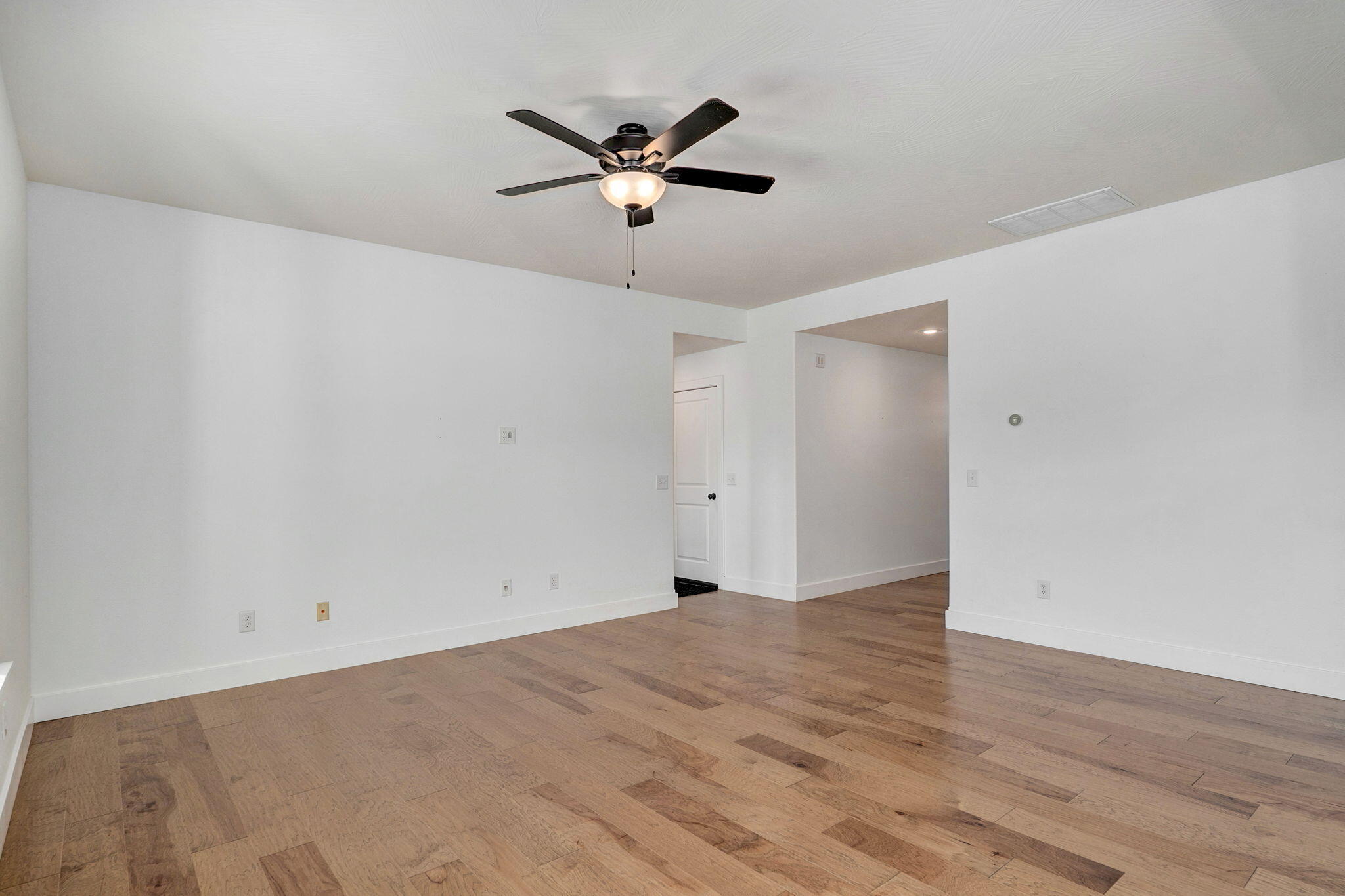 1884 S Lullwood Avenue