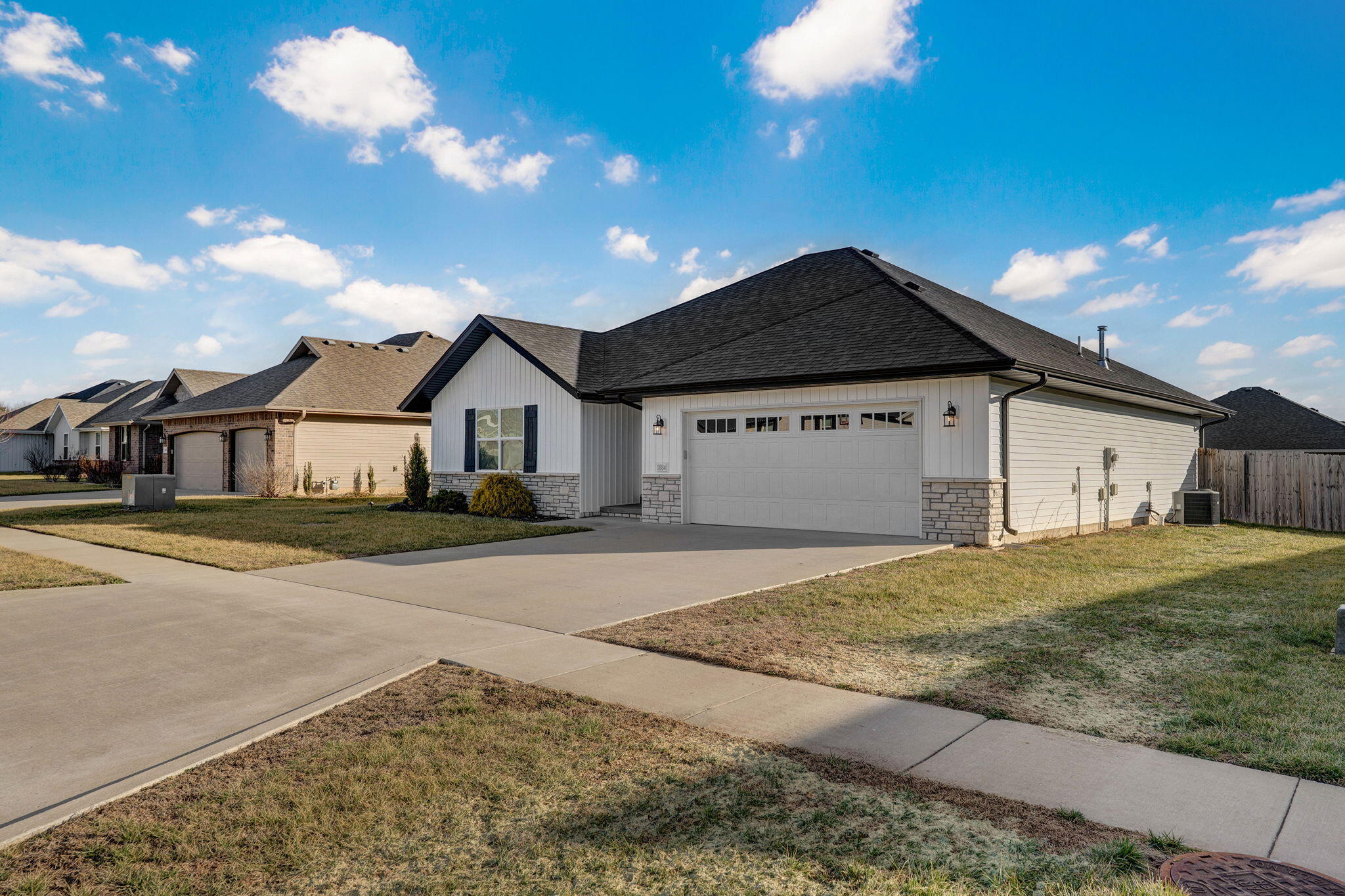 1884 S Lullwood Avenue