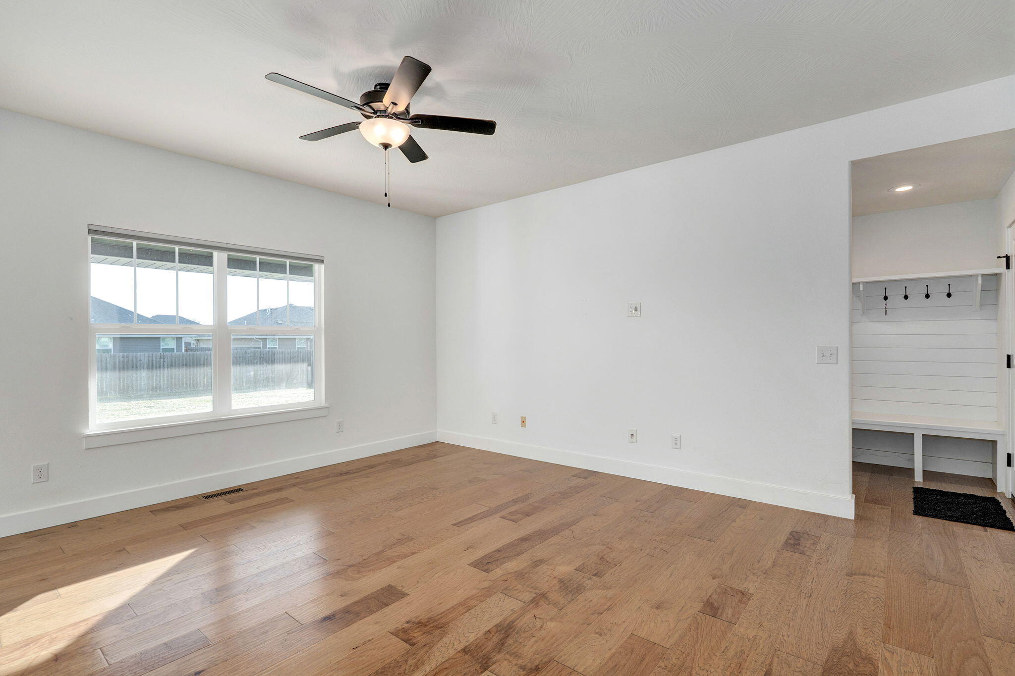 1884 S Lullwood Avenue