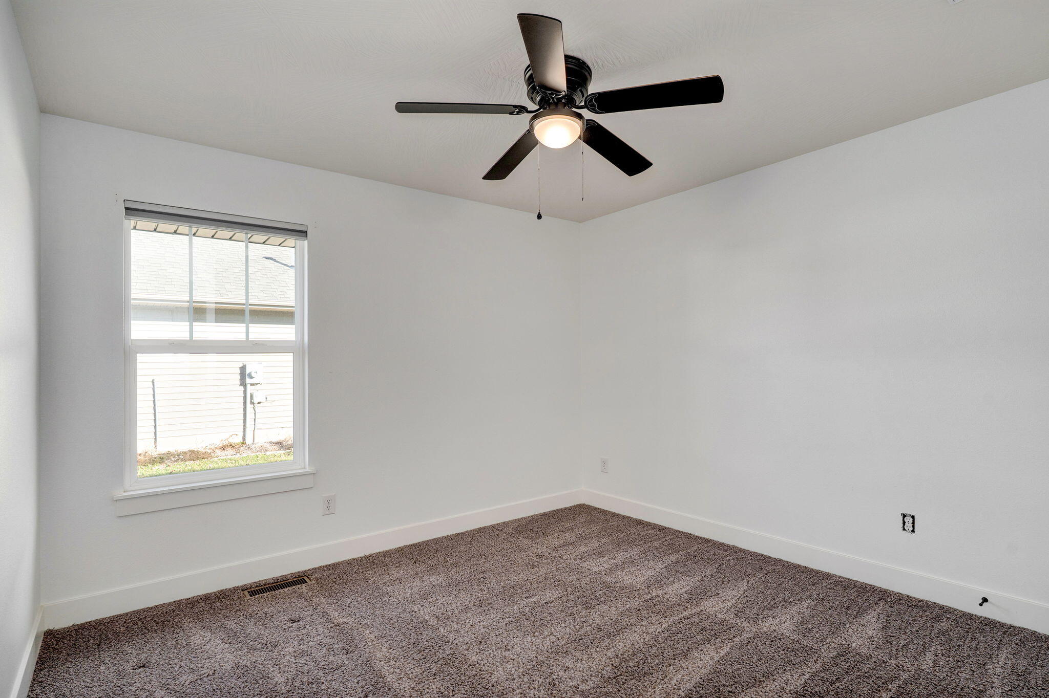 1884 S Lullwood Avenue