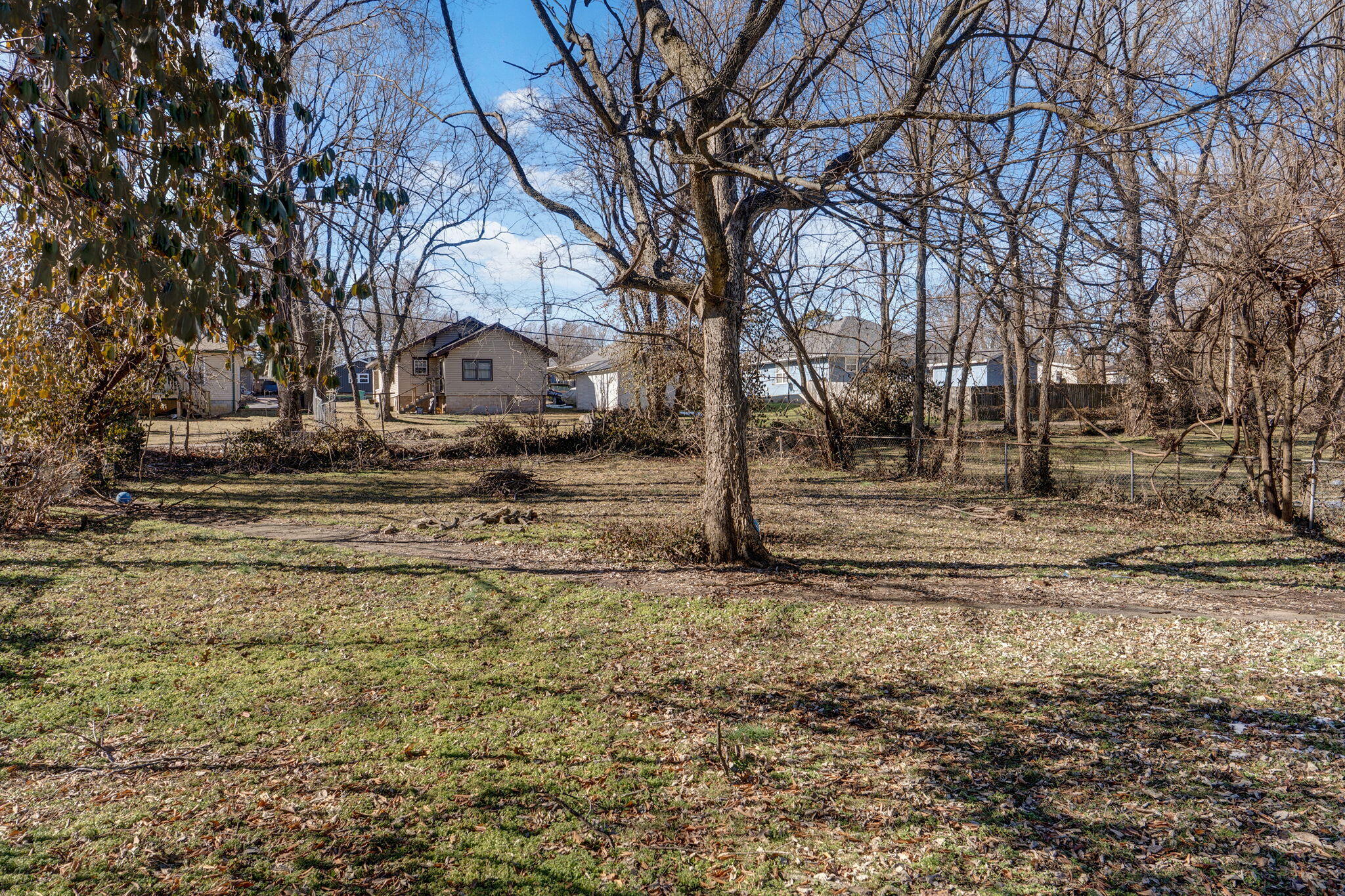 2111 N Newton Avenue