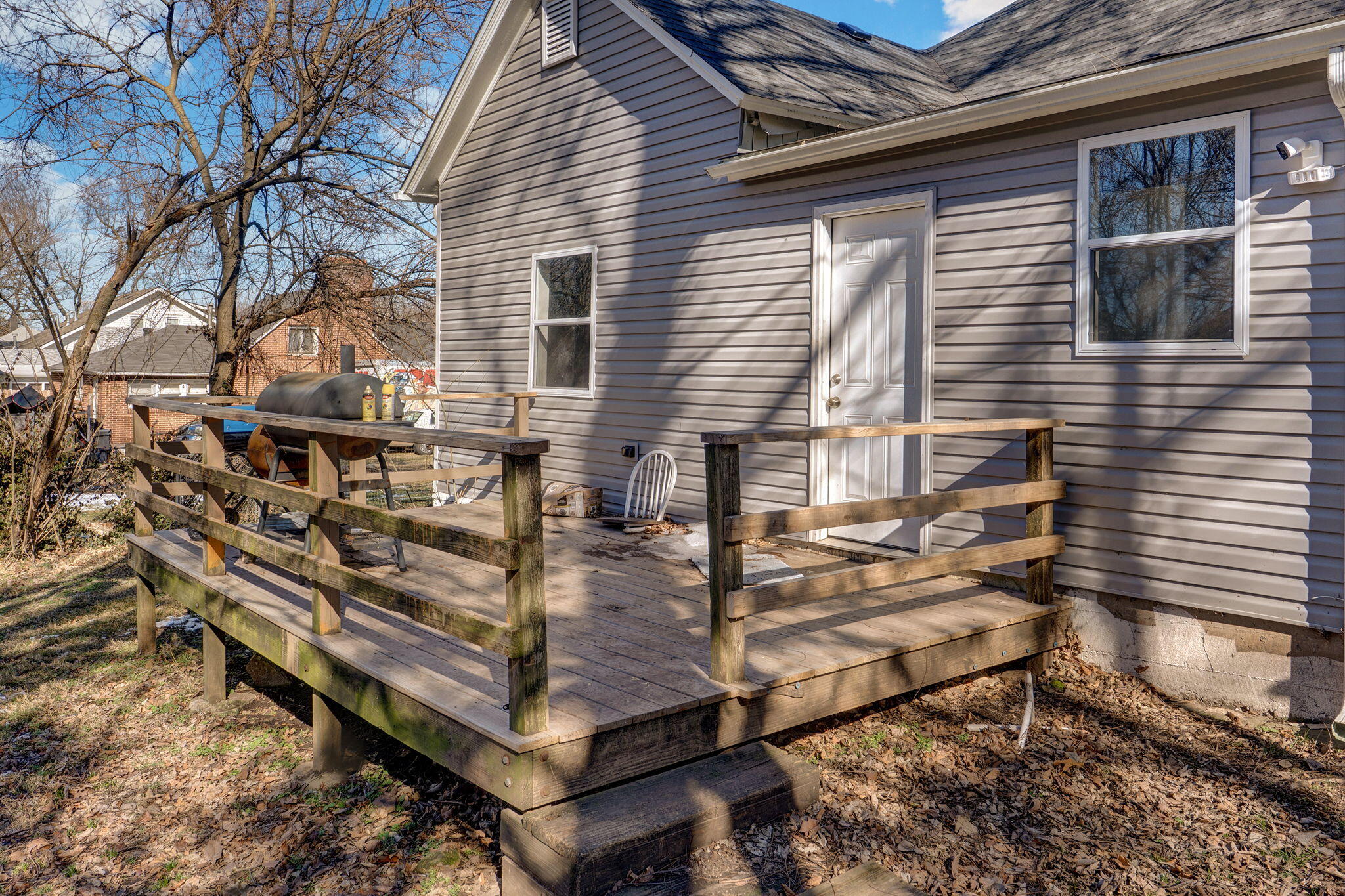 2111 N Newton Avenue