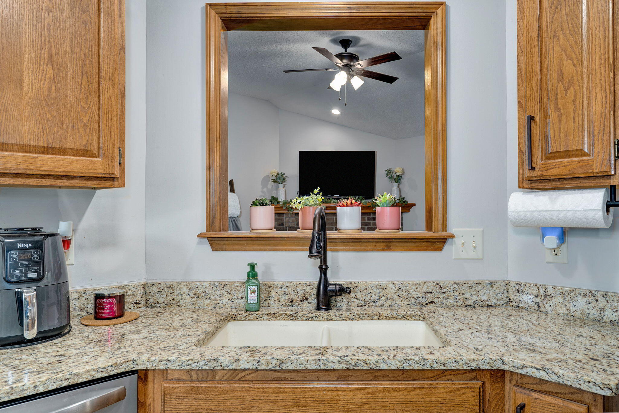 3569 W Cardinal Drive