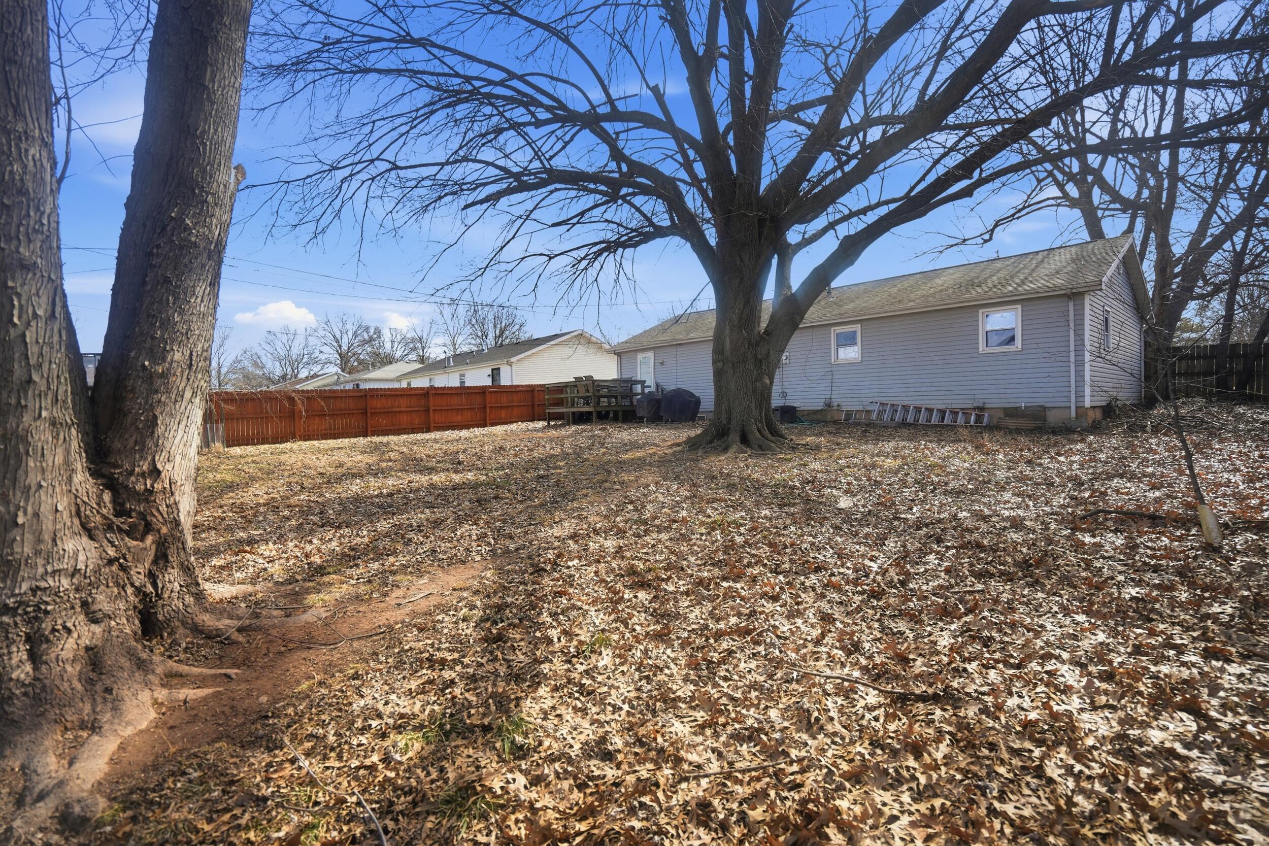 933 W Morningside Street