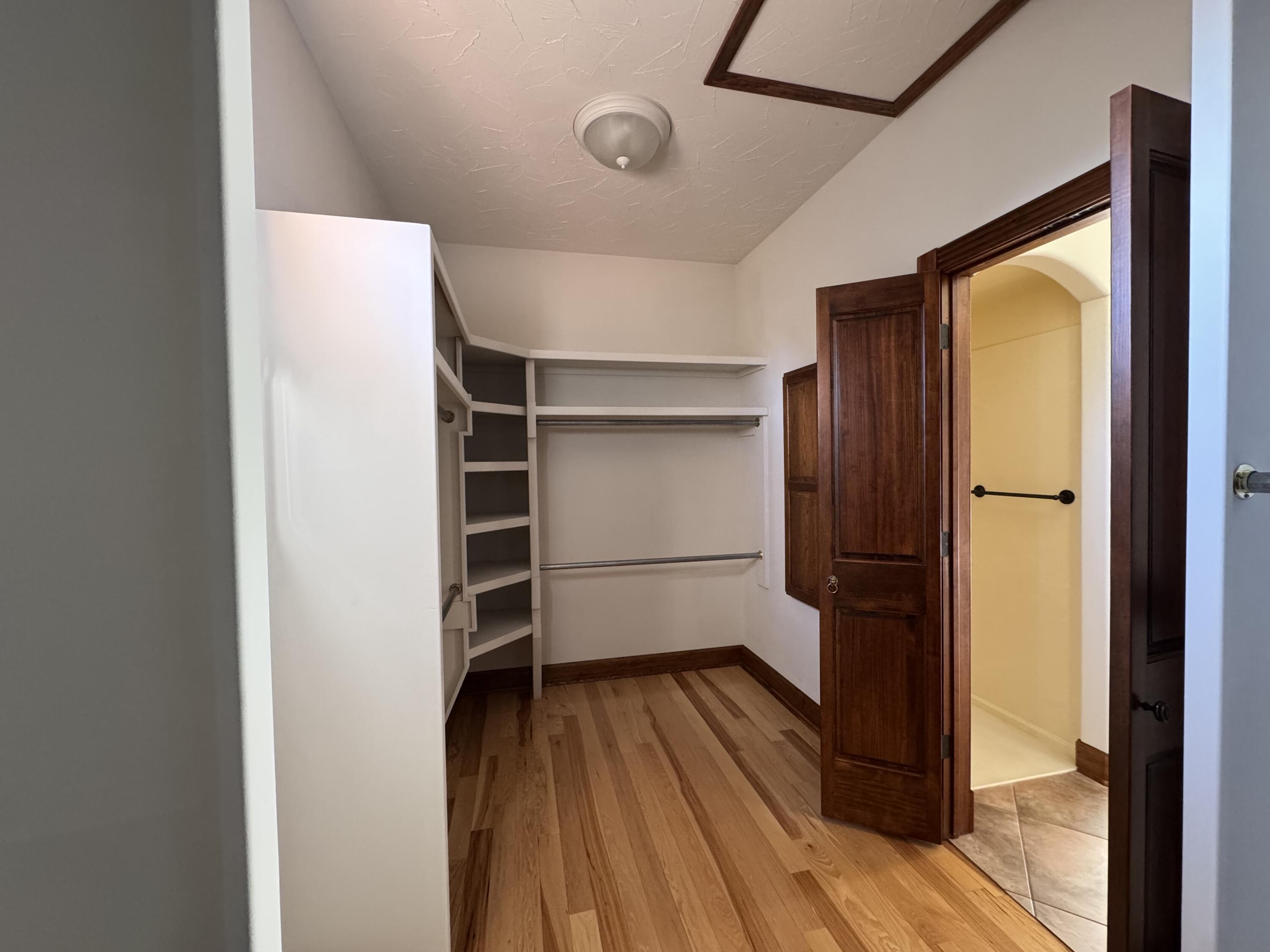 3912 E Windsmore Drive