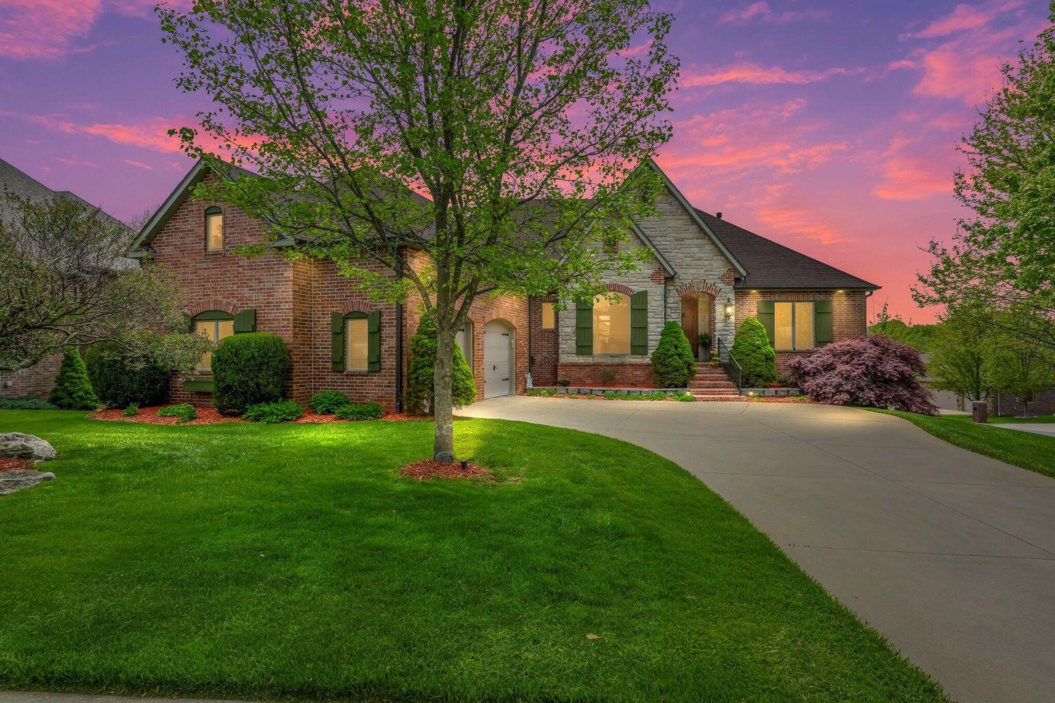 3912 E Windsmore Drive