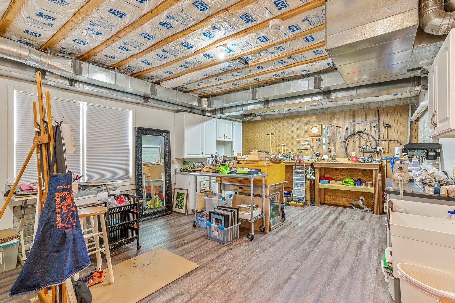 3912 E Windsmore Drive