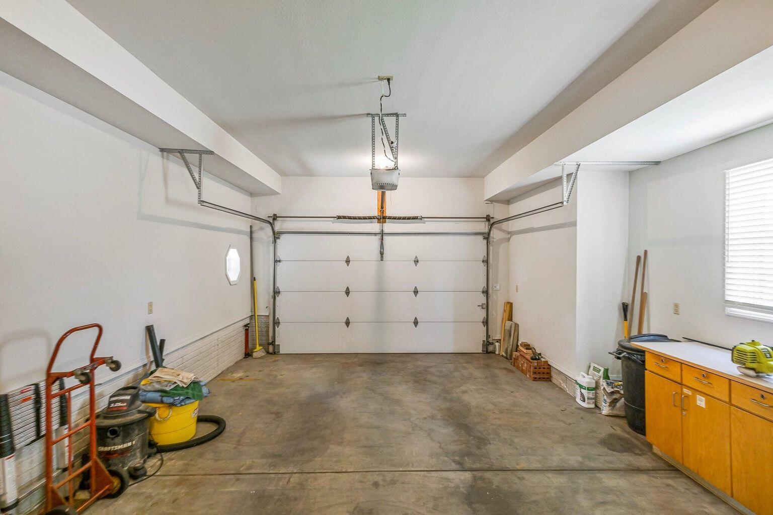 3912 E Windsmore Drive