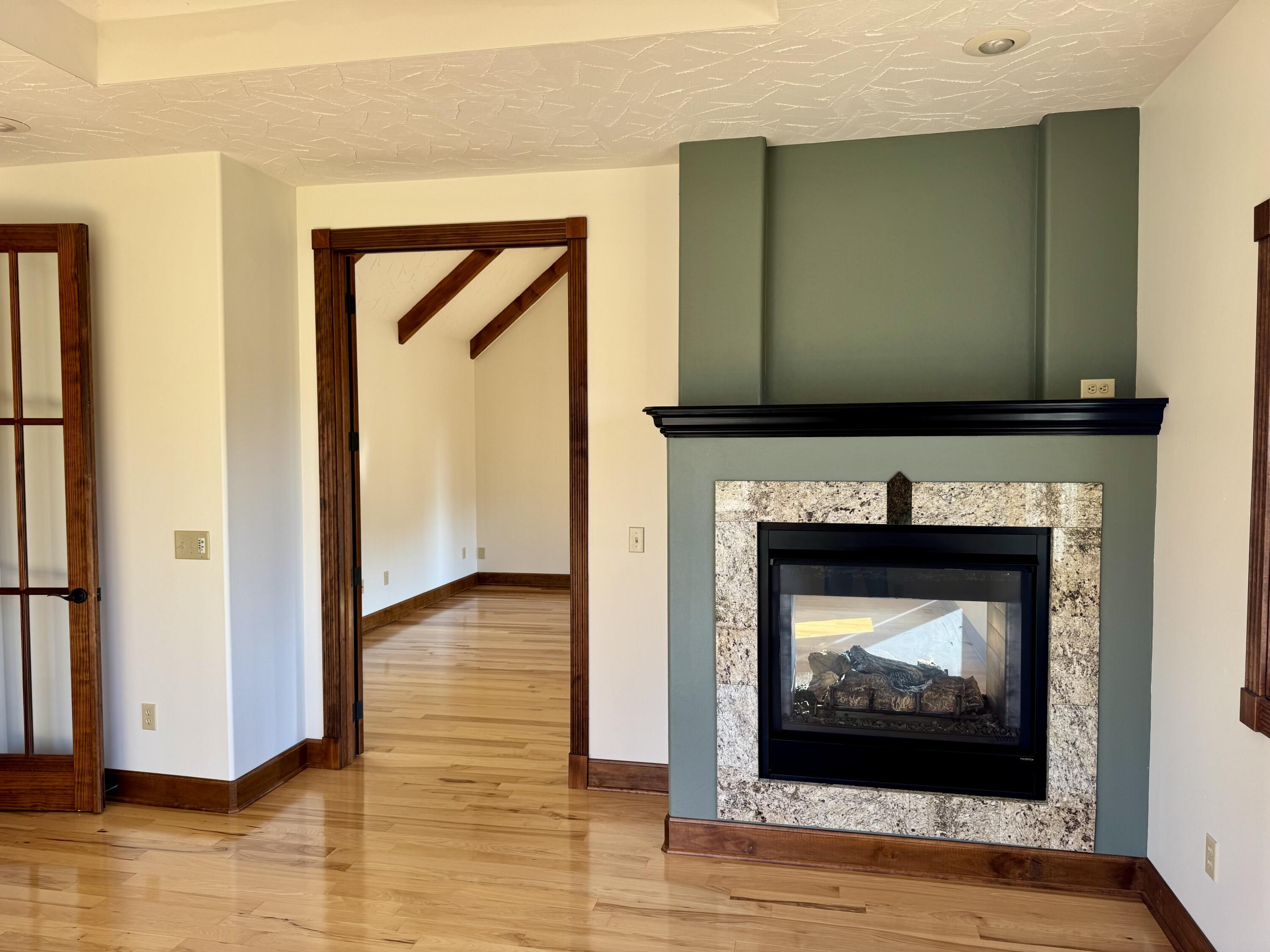 3912 E Windsmore Drive