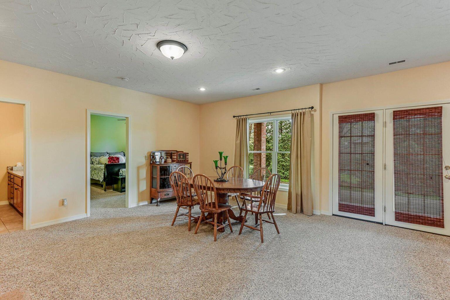 3912 E Windsmore Drive