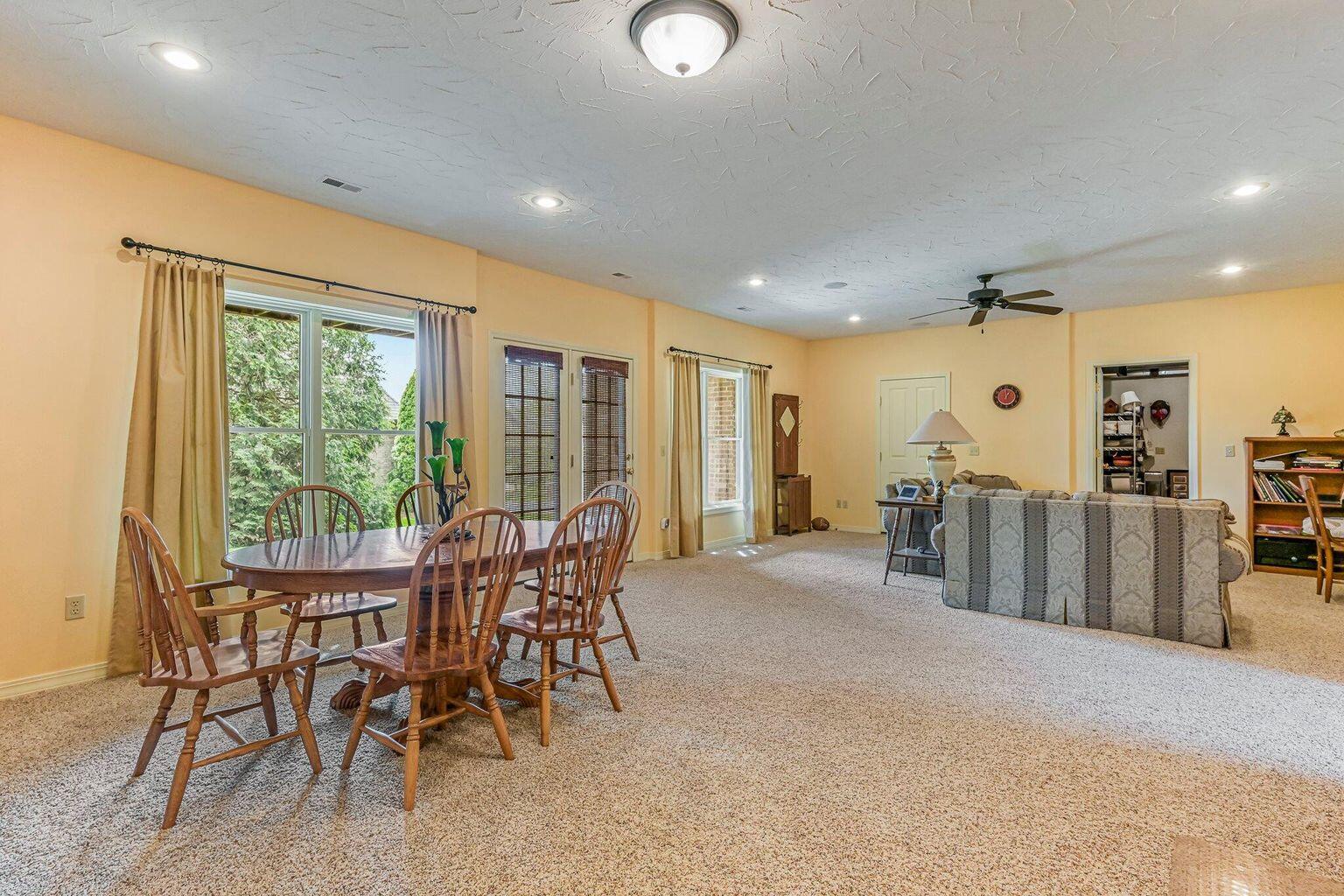 3912 E Windsmore Drive