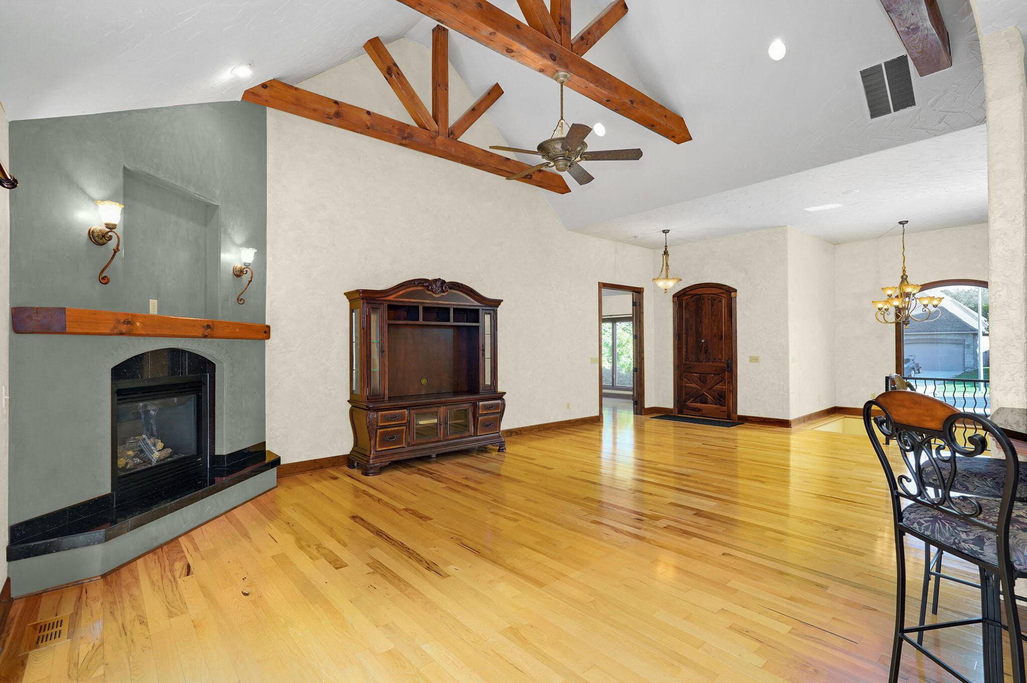 3912 E Windsmore Drive